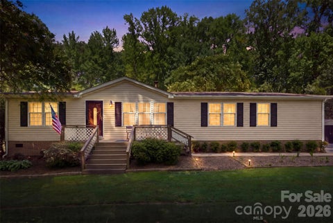 Photo of 185 Payne Street, Mount Holly, NC 28120 (MLS # 4418769)