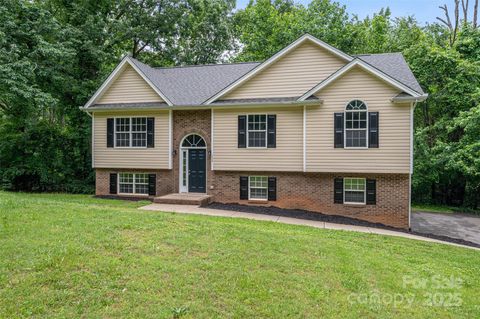 1520 28th Street SW Hickory NC 28602