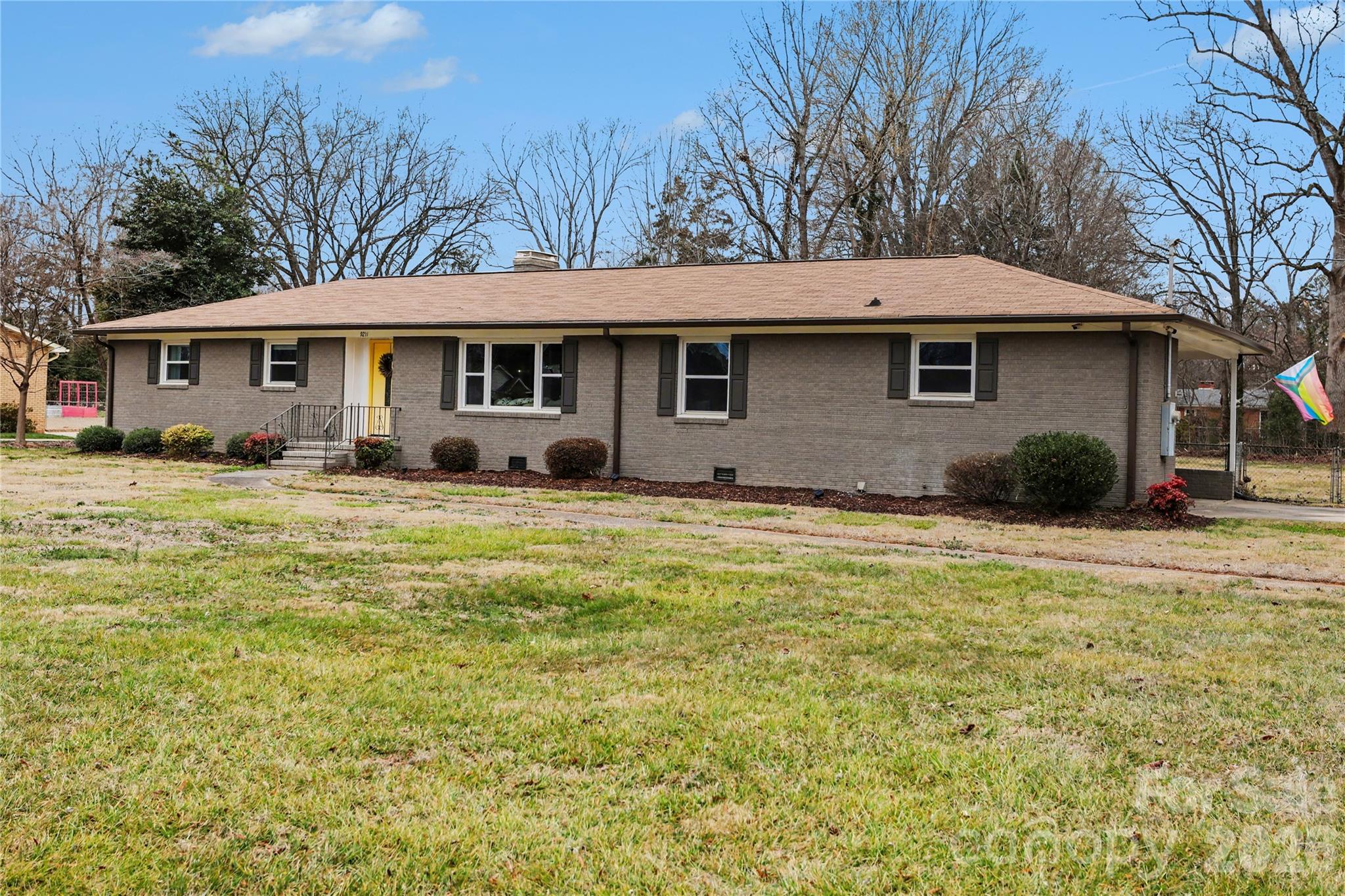 9211 Mt Holly-Huntersville Road