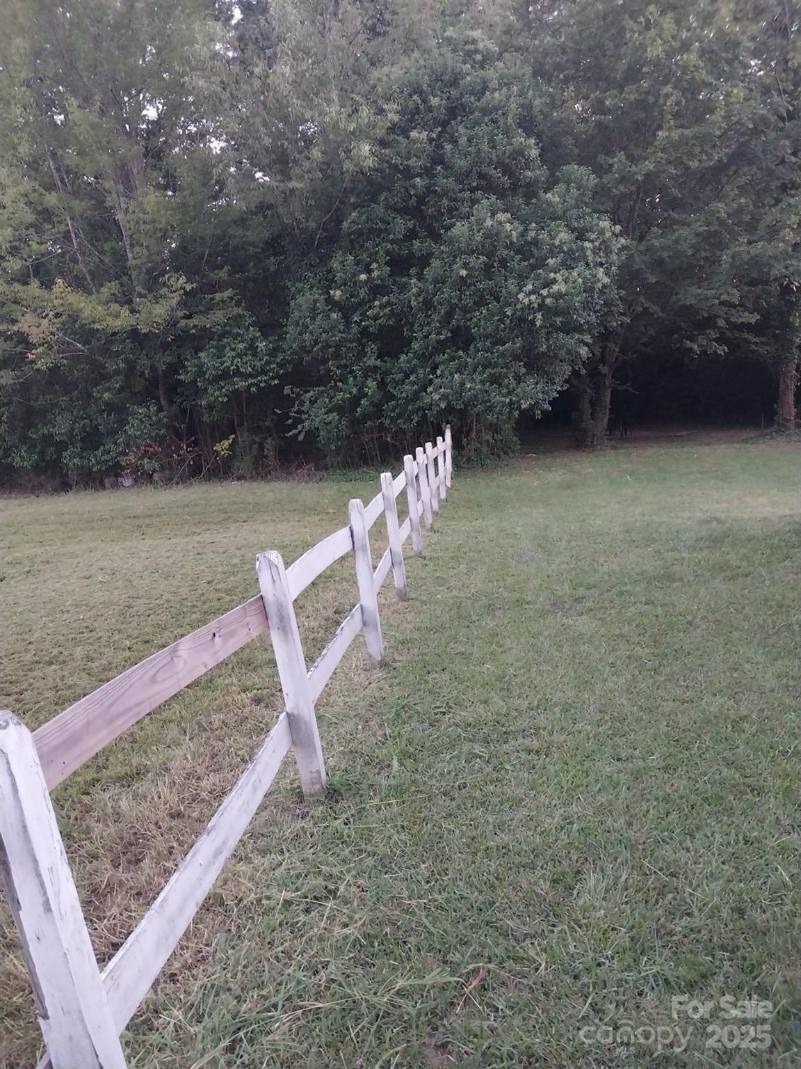 Graham Heights - Land