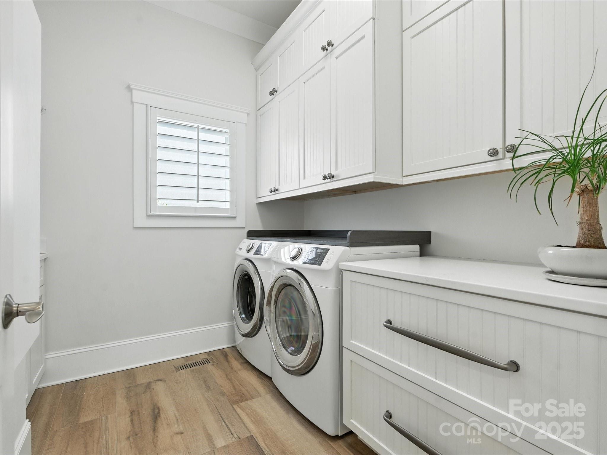 The Peninsula - Residential