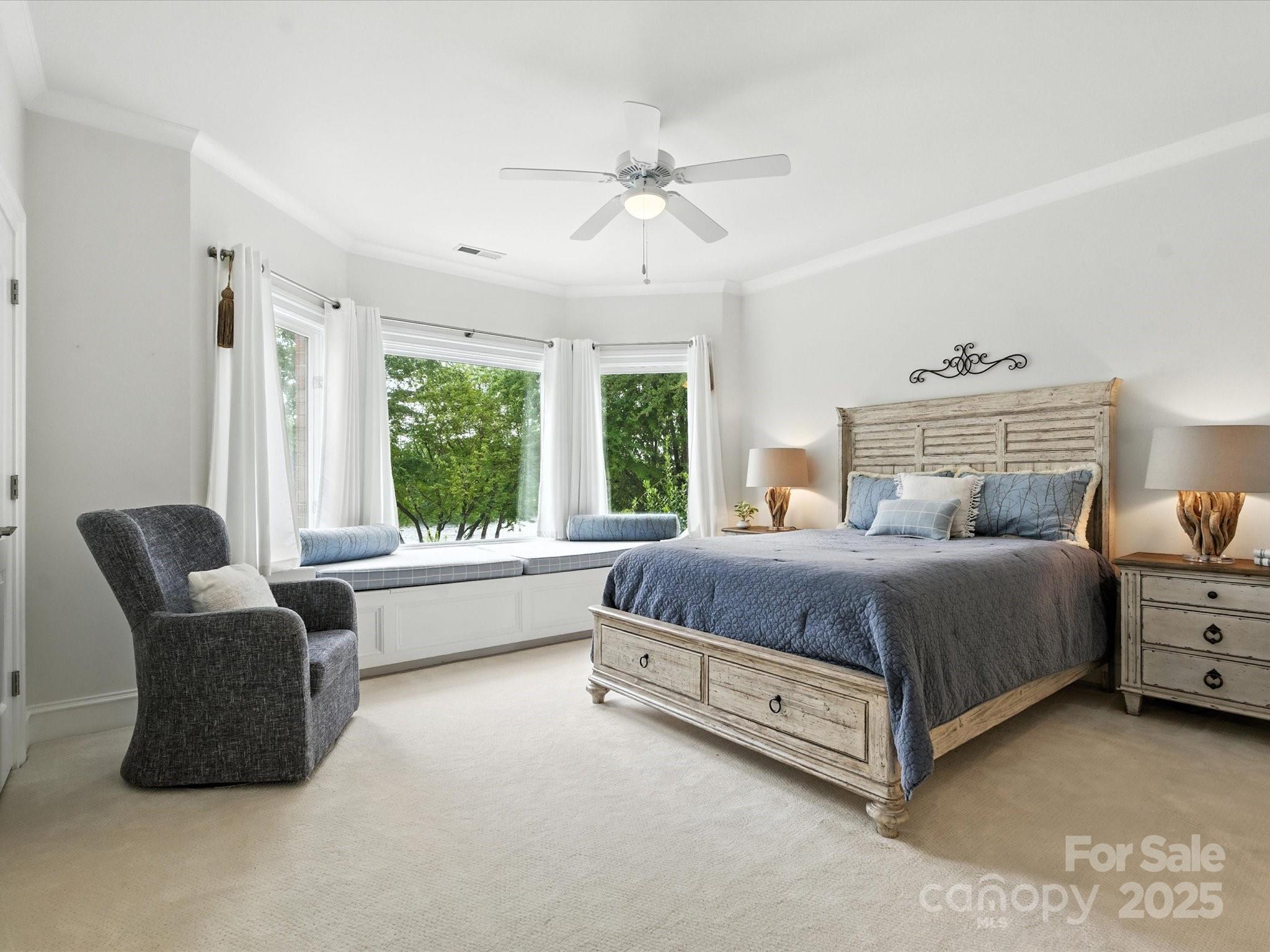 The Peninsula - Residential