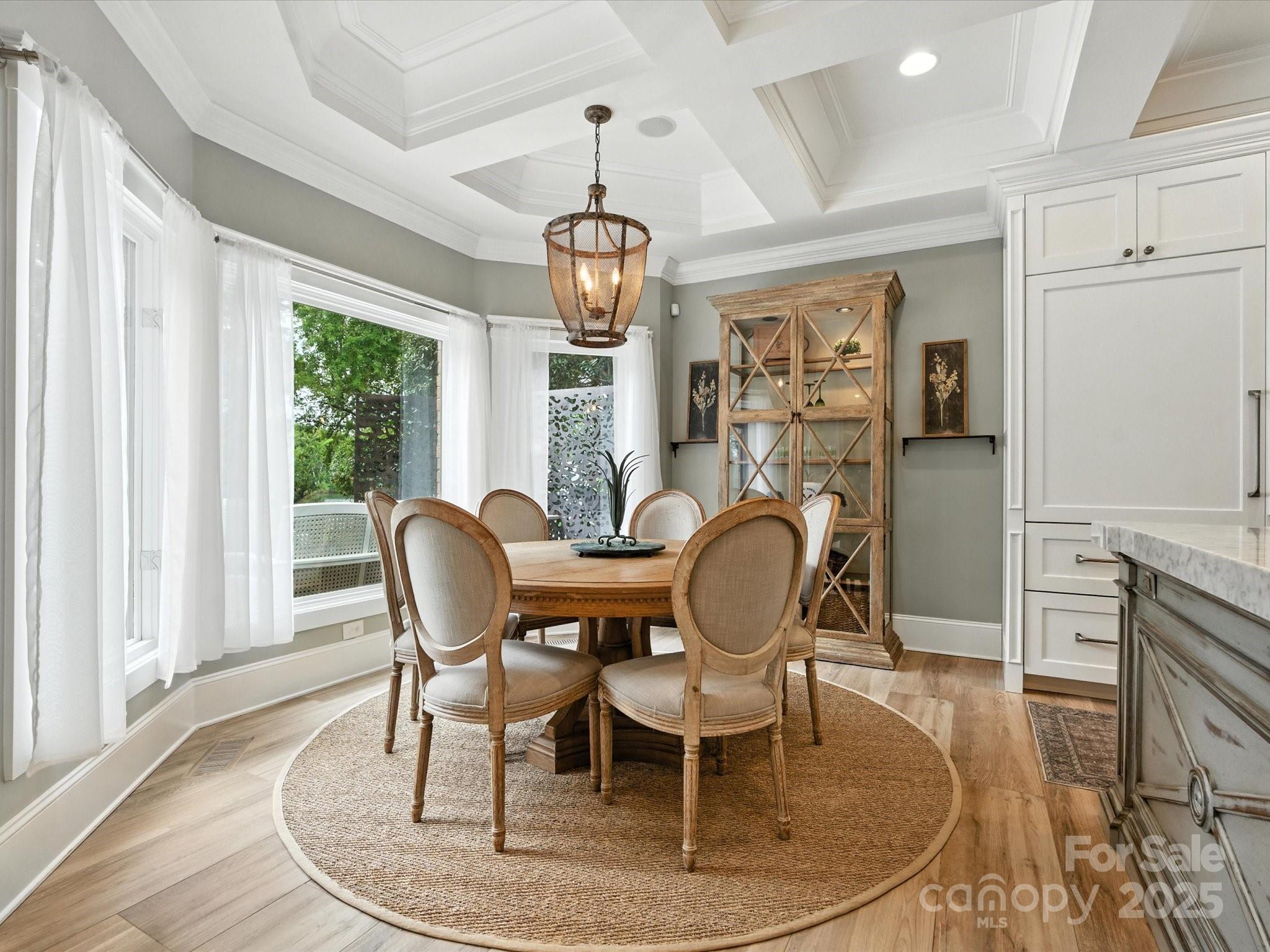 The Peninsula - Residential