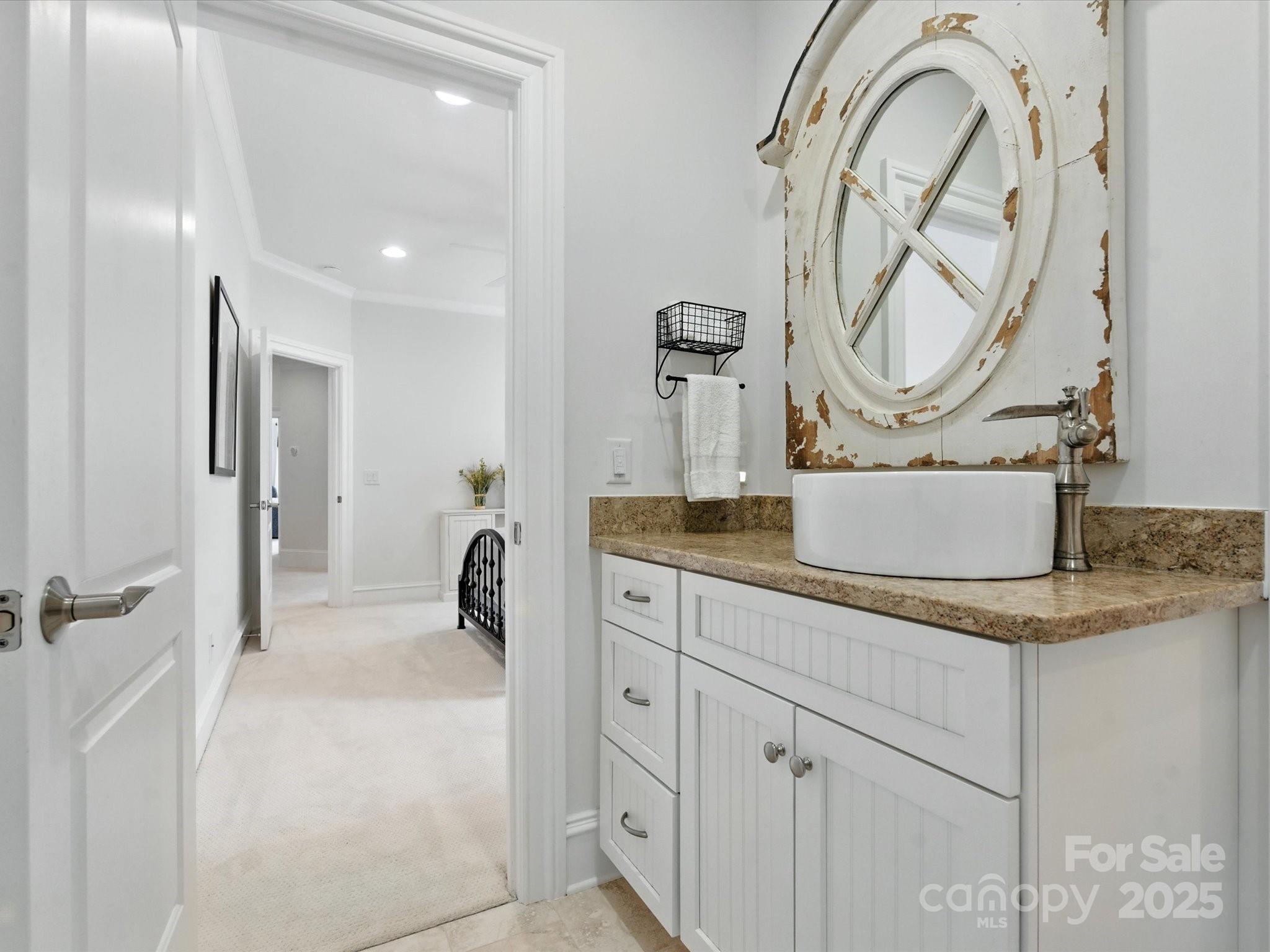 The Peninsula - Residential