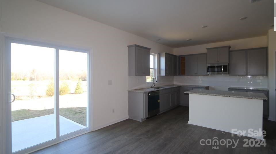 Stallings Brook - Residential