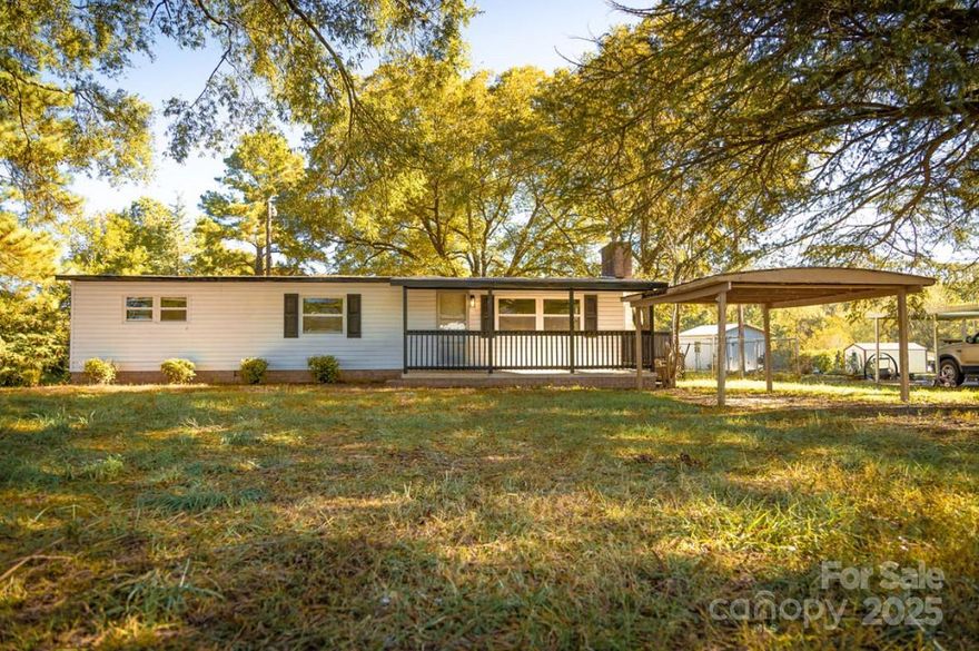 Adorable 3 bed 2 full bath home newly renovated and ready for you to come make it your own. This property has tons to offer, must see to appreciate! Partially fenced in side yard, workshop/auto shop in the back yard with endless possibilities. Conveniently located close to town, 3 minutes from Morrow Mountain State Park, and easy access to jump on the highway to get to Charlotte. Bring all offers ! Would make a Great starter home, or Rental!