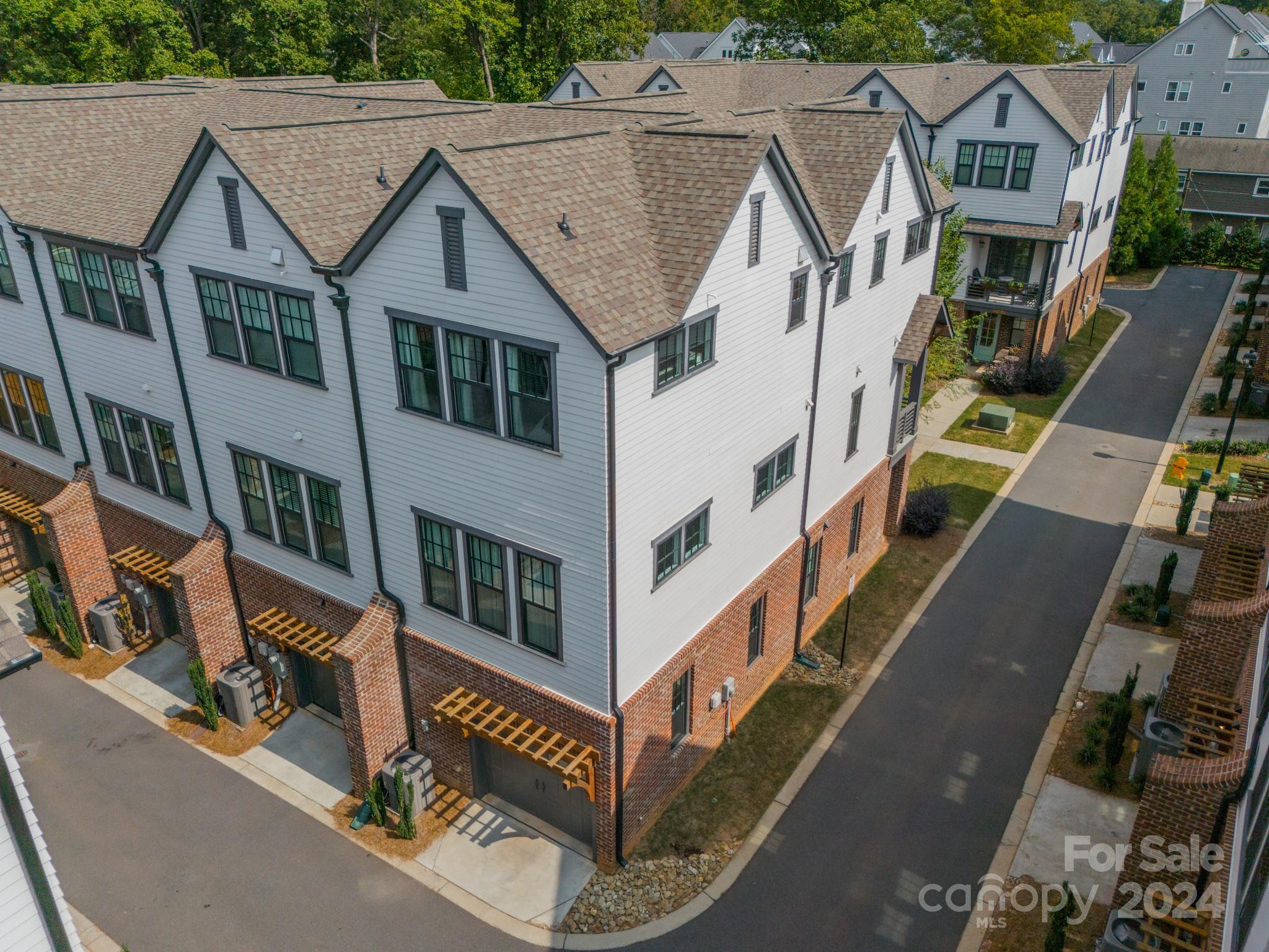 The Arts District - Residential