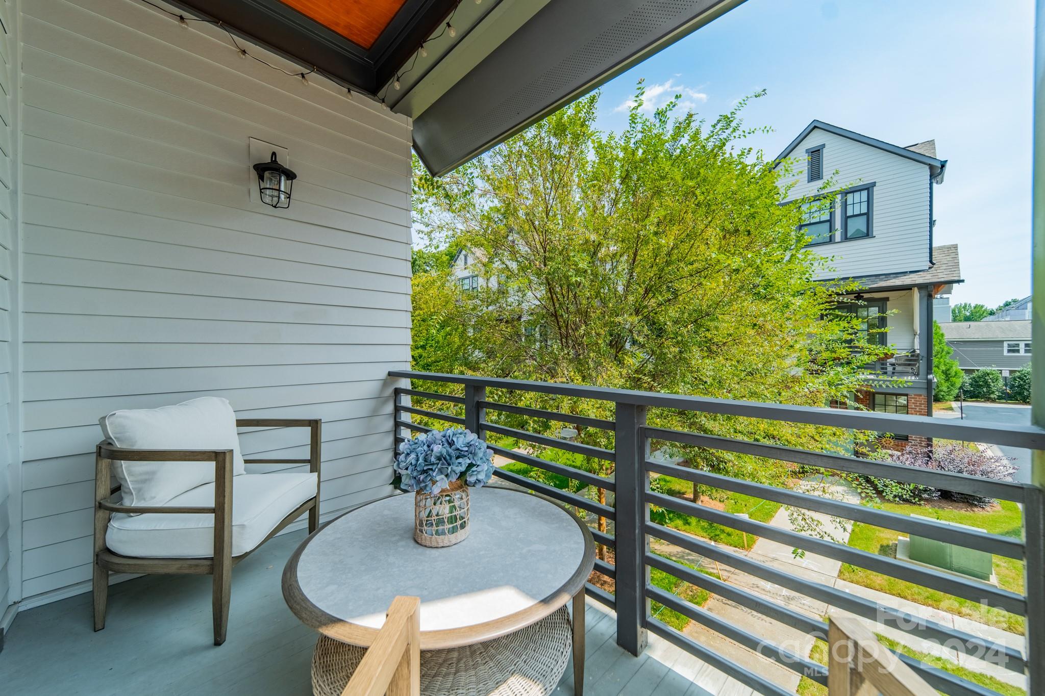 The Arts District - Residential