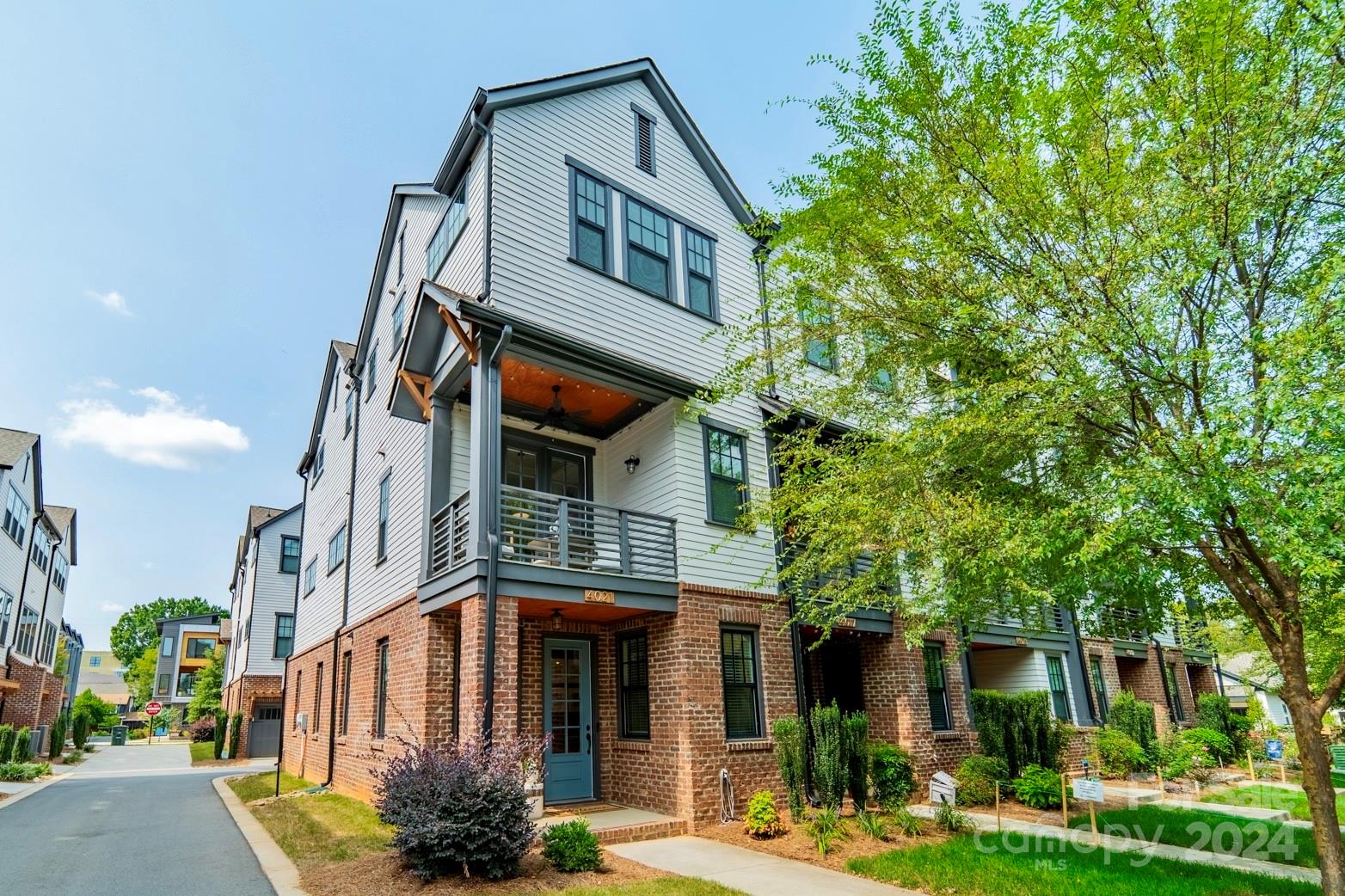 The Arts District - Residential