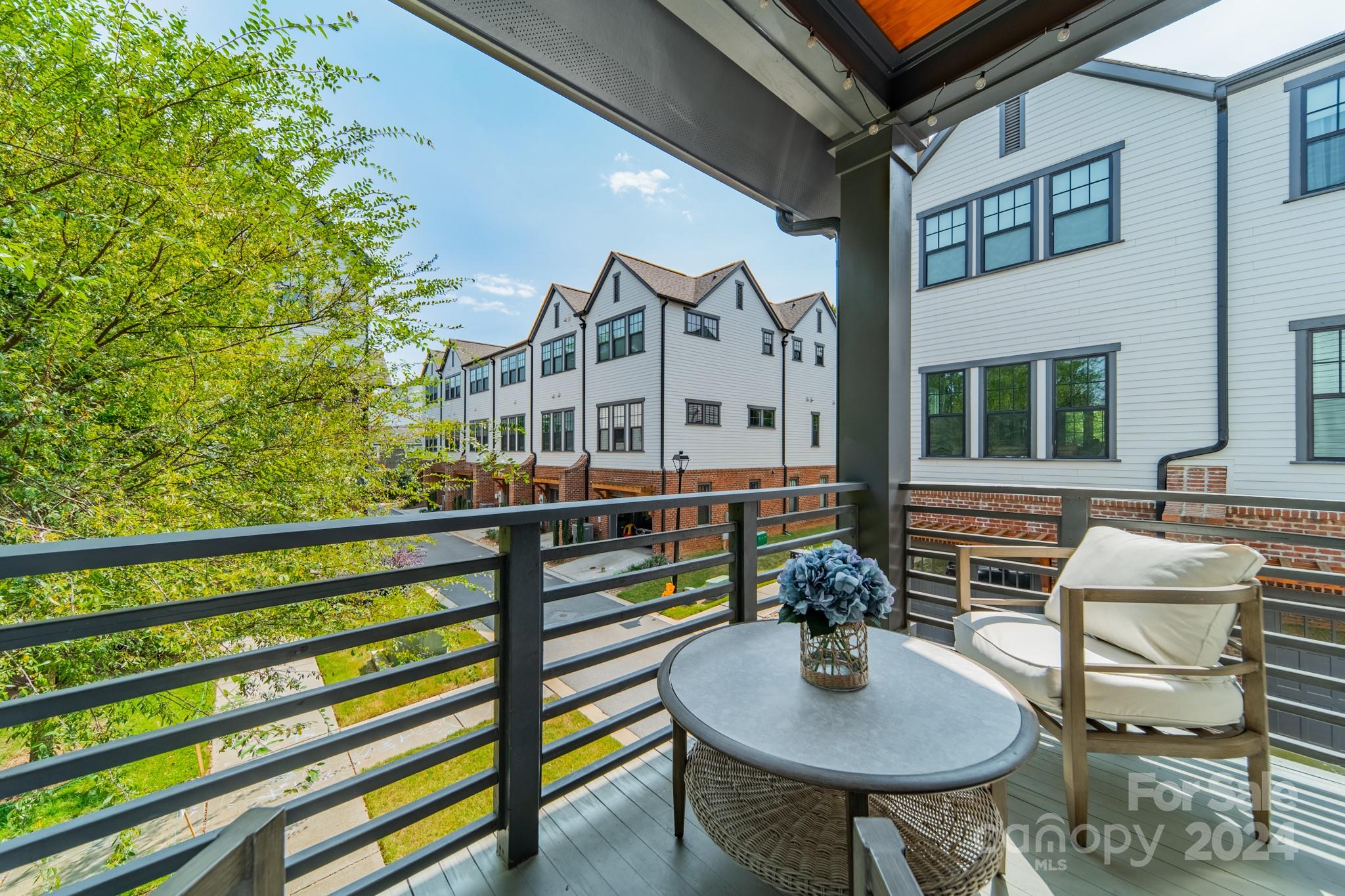 The Arts District - Residential