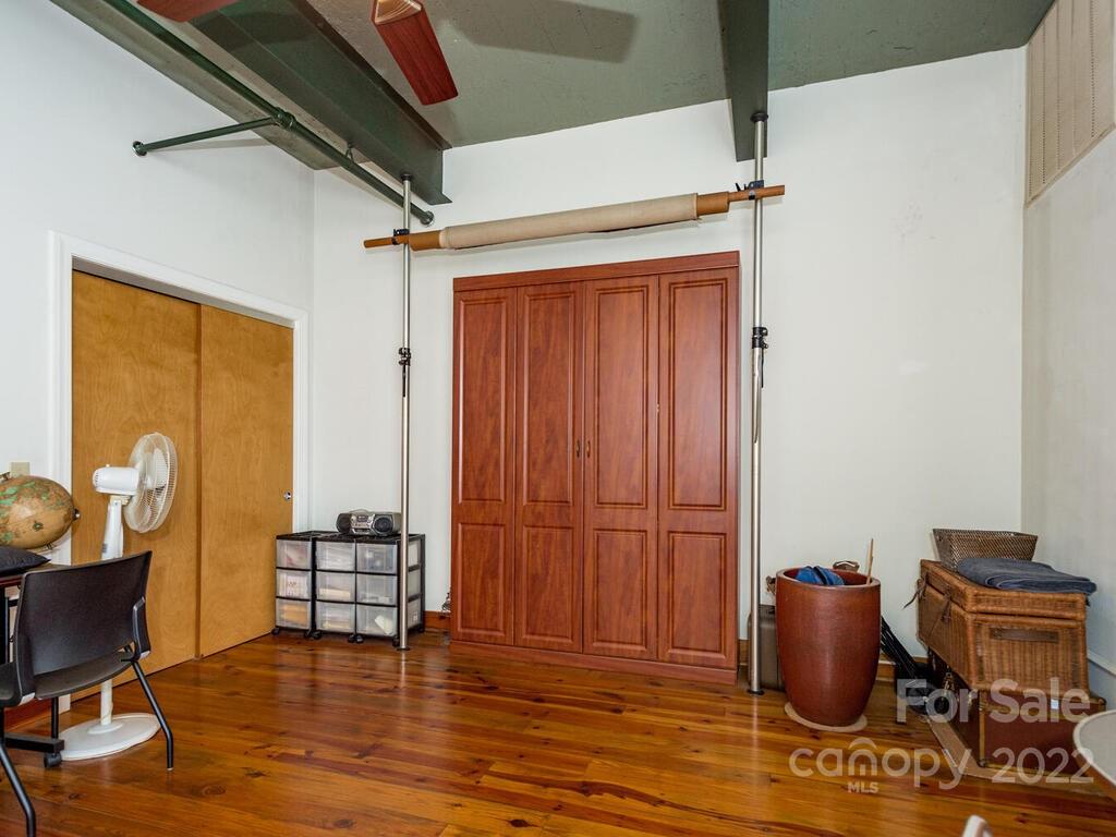 Sawyer Motor Building - Residential