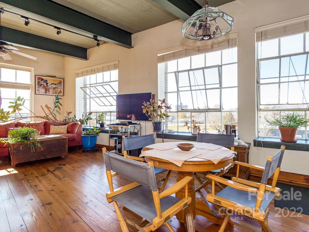 Sawyer Motor Building - Residential