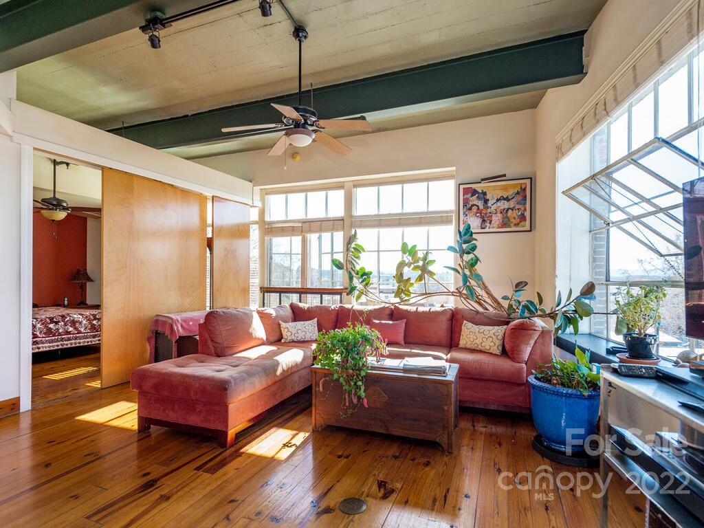 Sawyer Motor Building - Residential