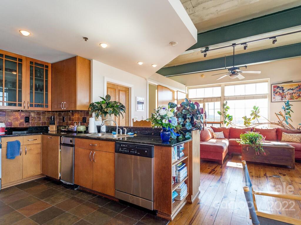 Sawyer Motor Building - Residential