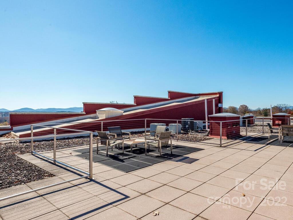 Sawyer Motor Building - Residential
