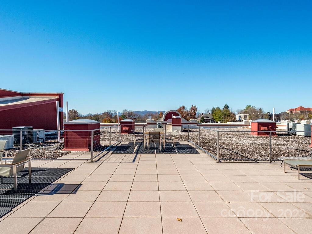 Sawyer Motor Building - Residential