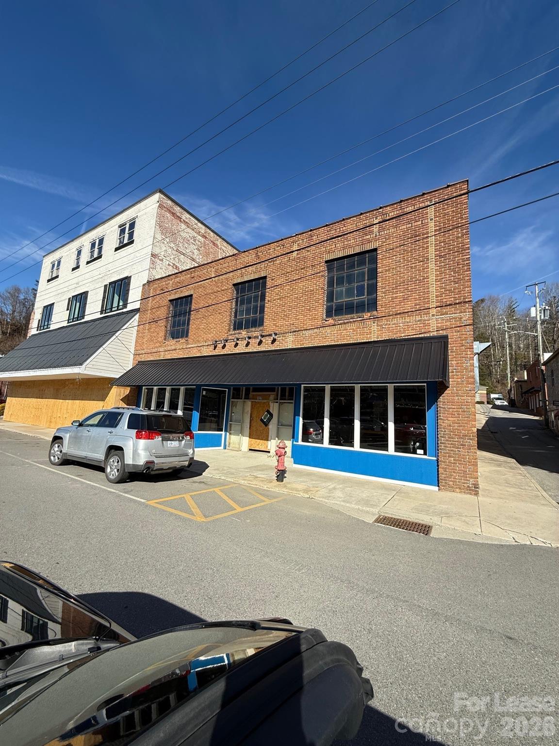 Photo 1 of 4 — 127 Locust Street, Spruce Pine, NC 28777