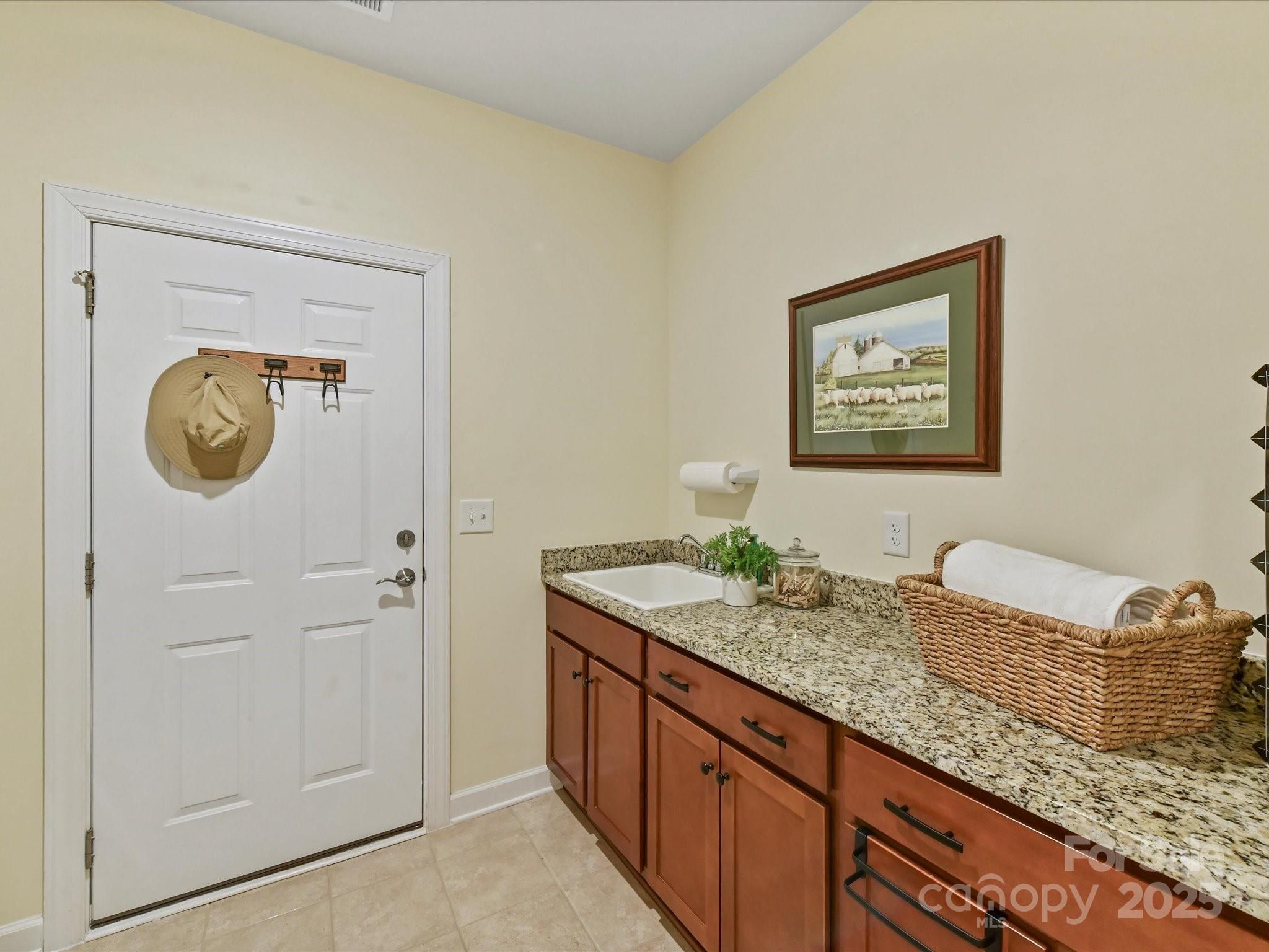 Tree Tops - Residential