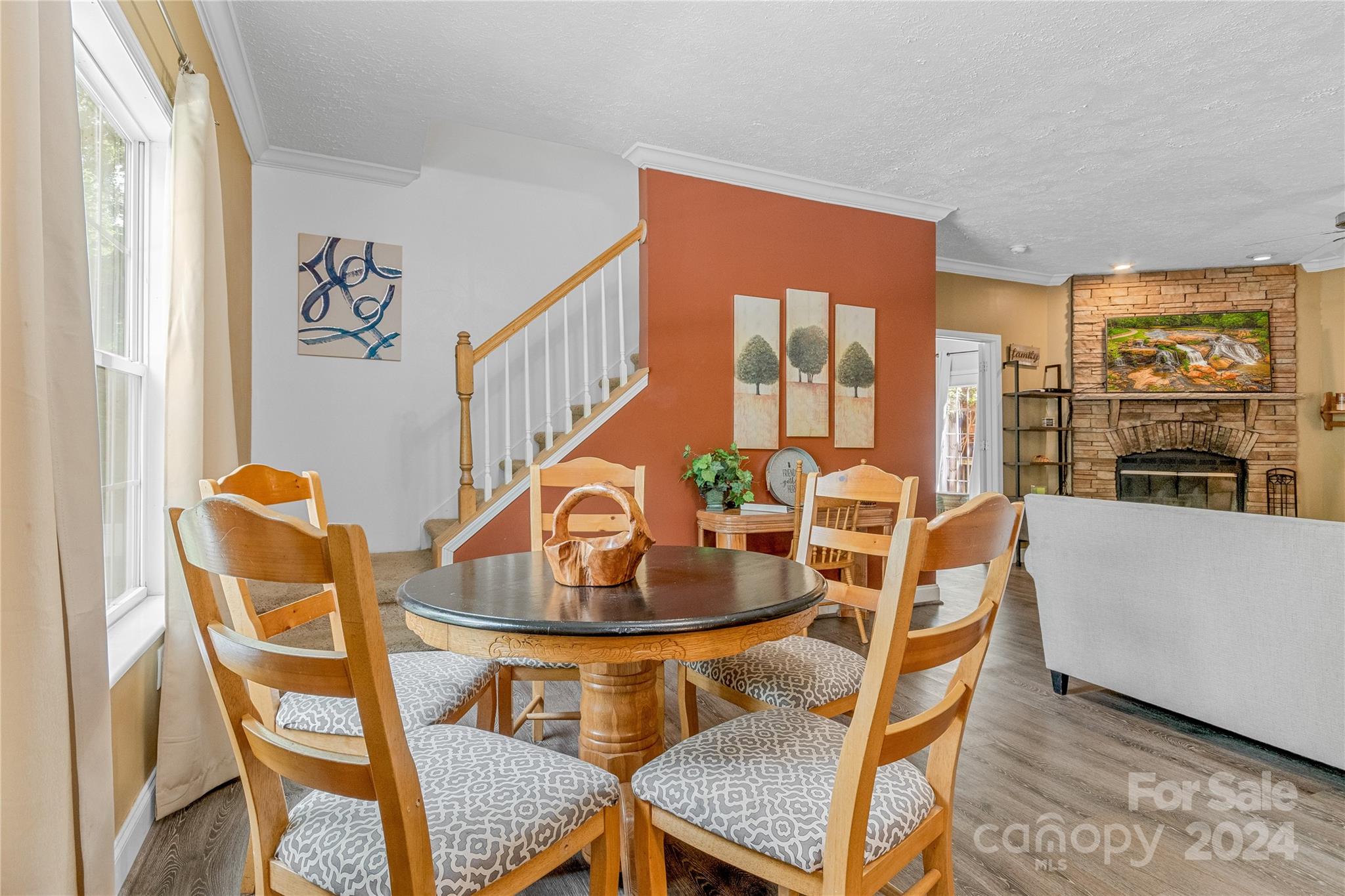 89 Palomino Road