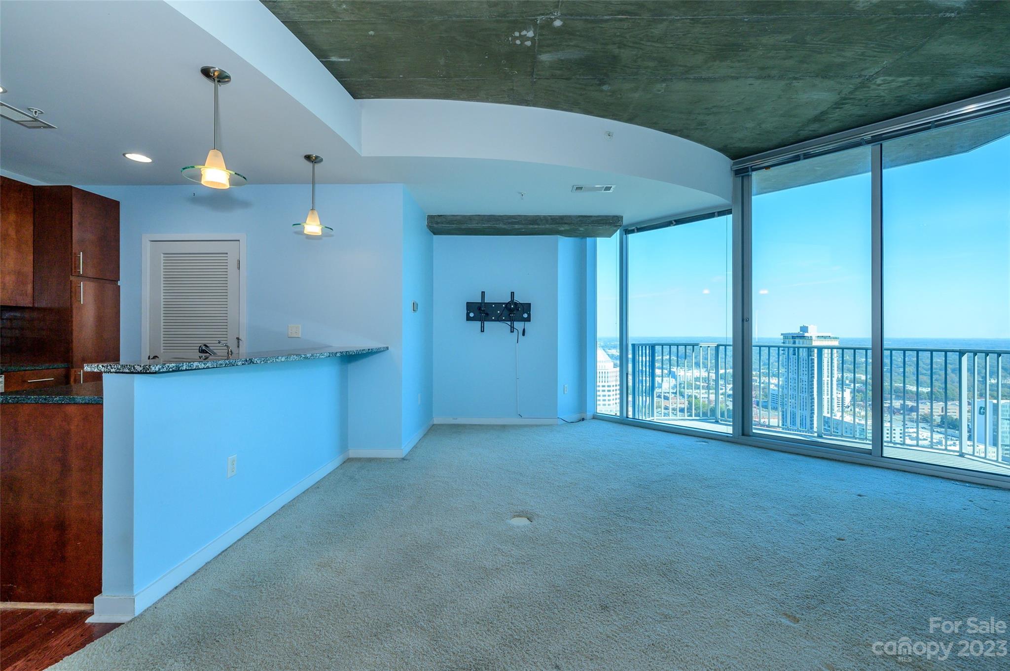 Avenue Condominiums - Residential