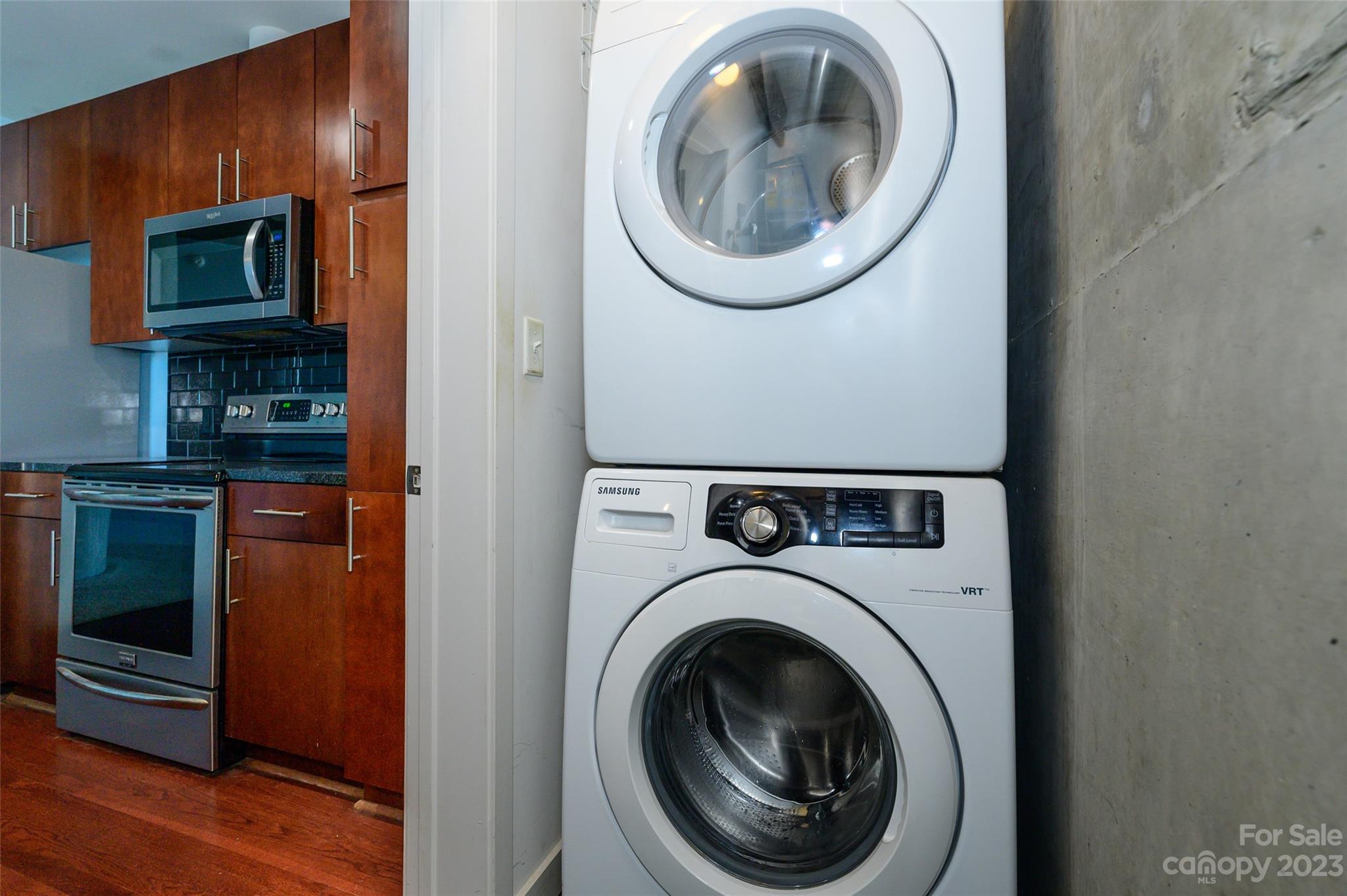 Avenue Condominiums - Residential