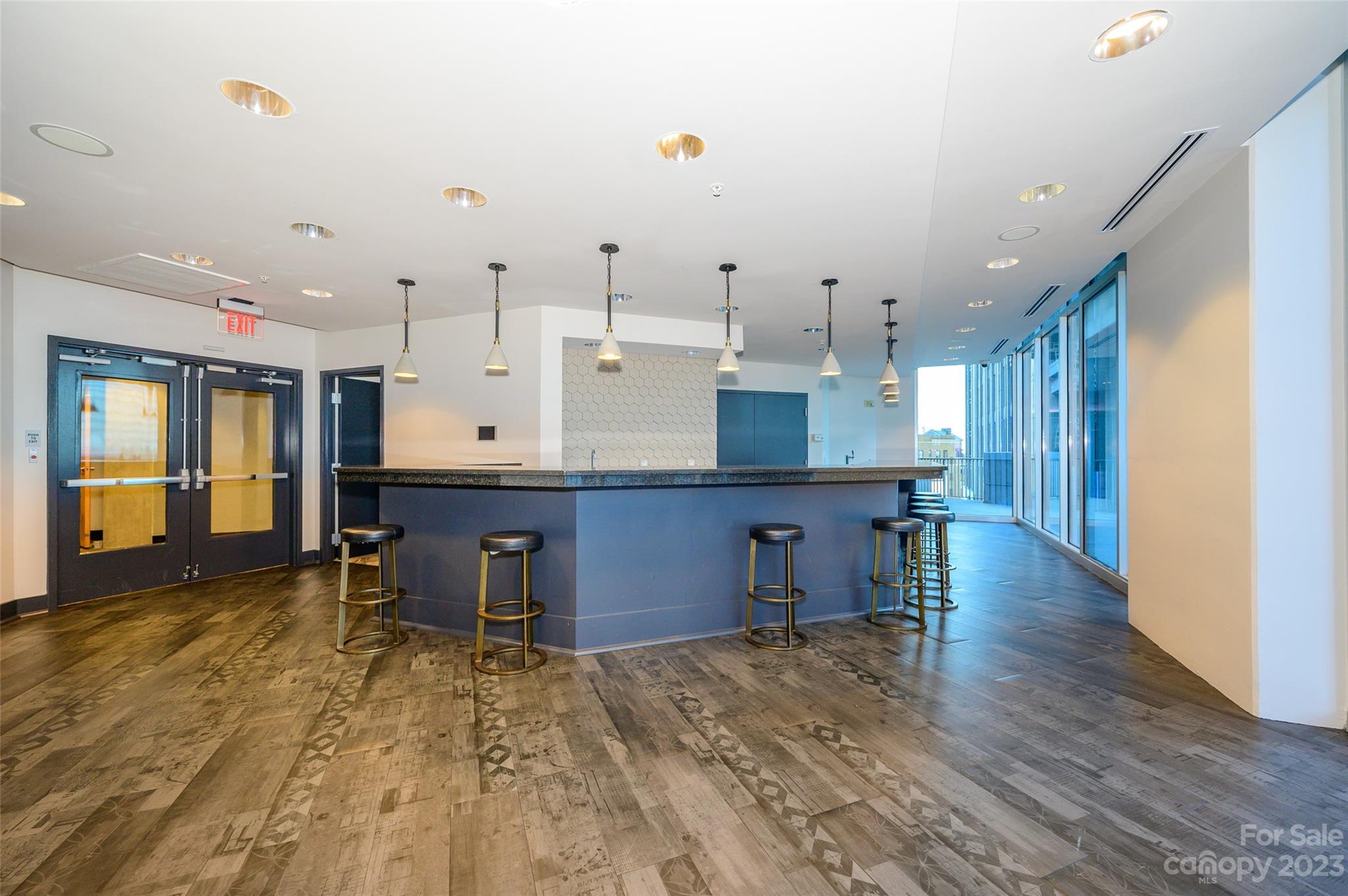 Avenue Condominiums - Residential