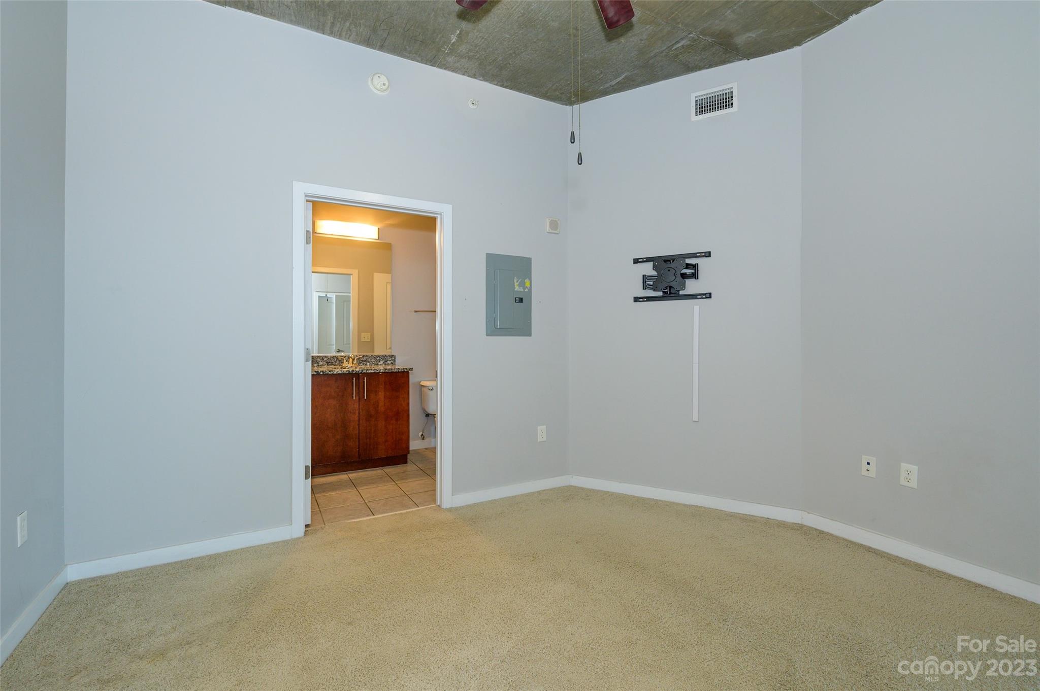 Avenue Condominiums - Residential