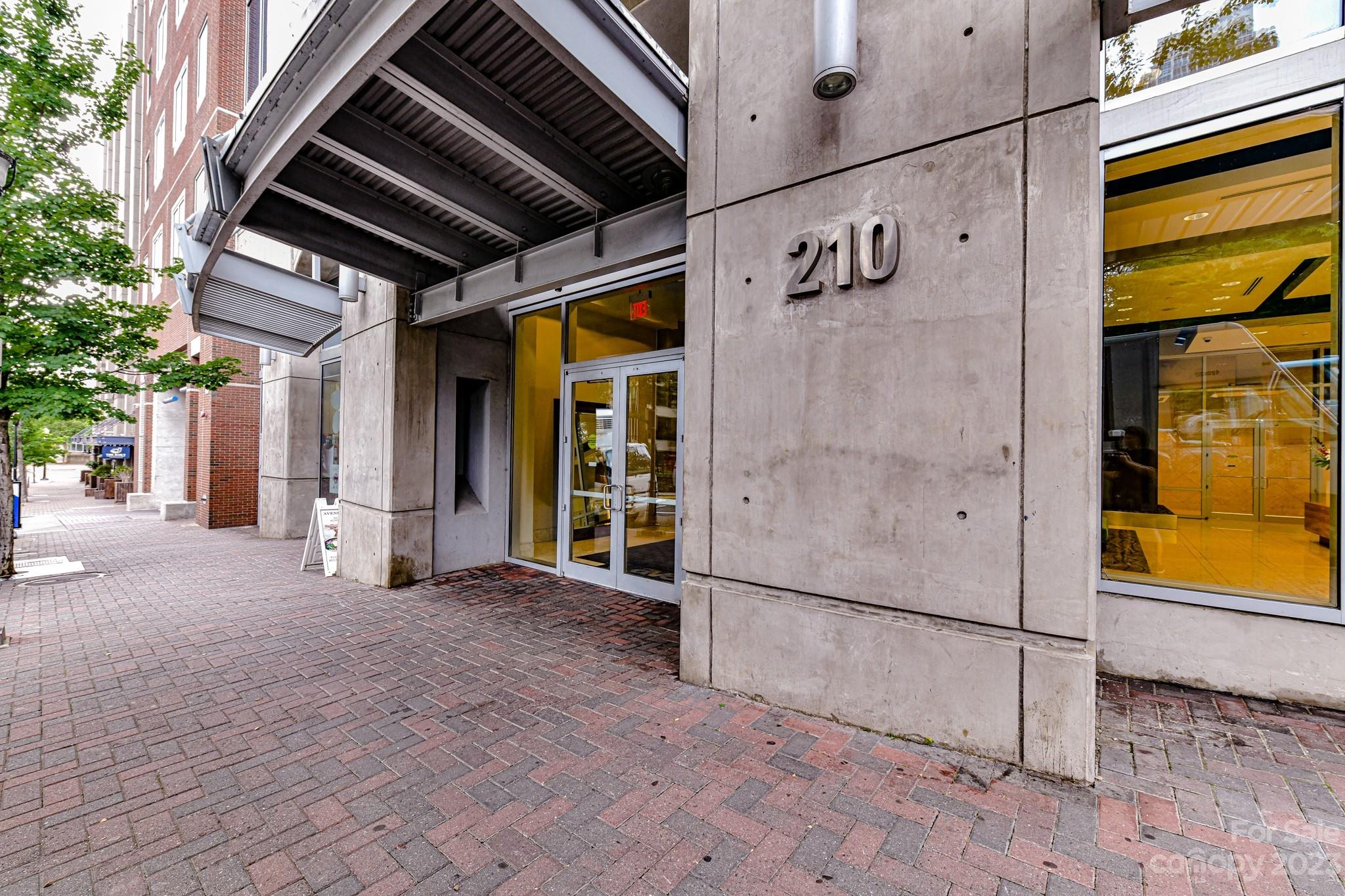 Avenue Condominiums - Residential