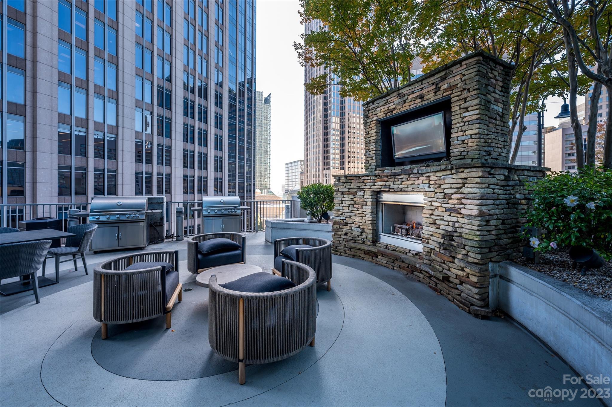 Avenue Condominiums - Residential