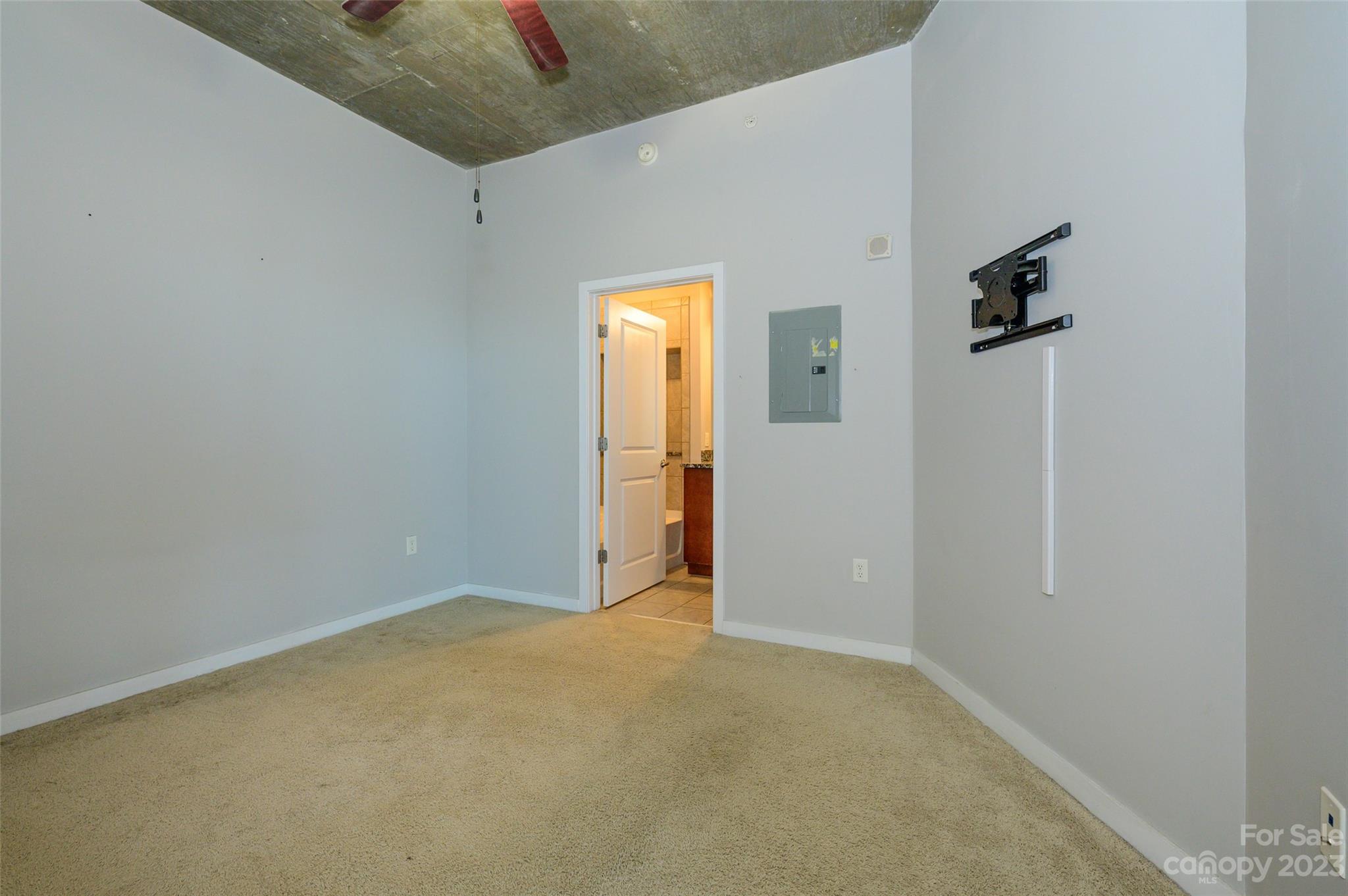 Avenue Condominiums - Residential