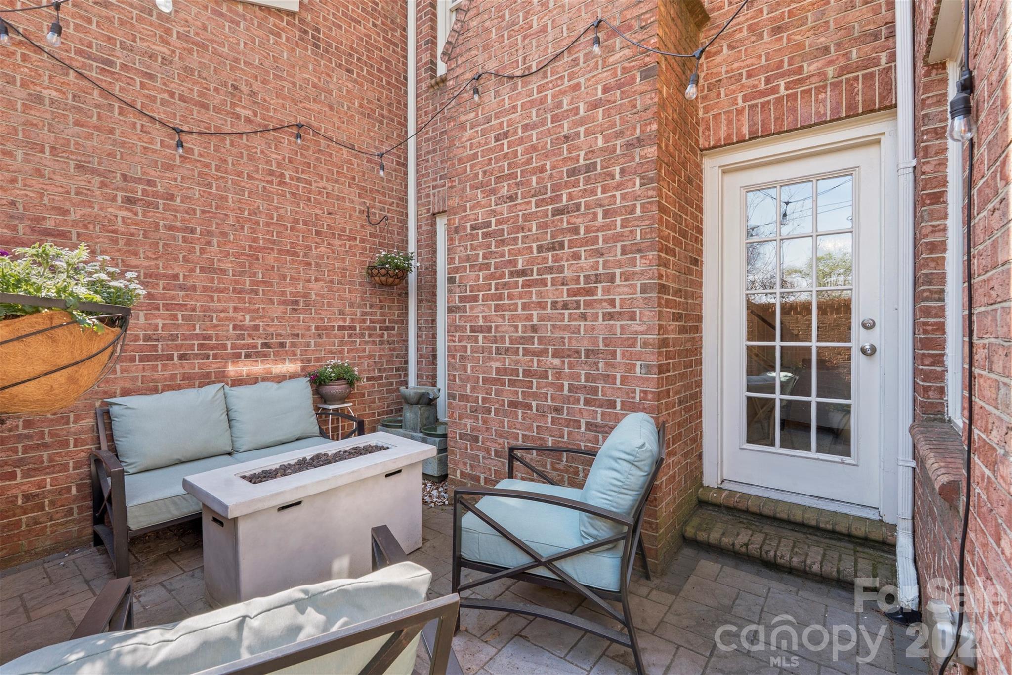 Hackberry Court - Residential