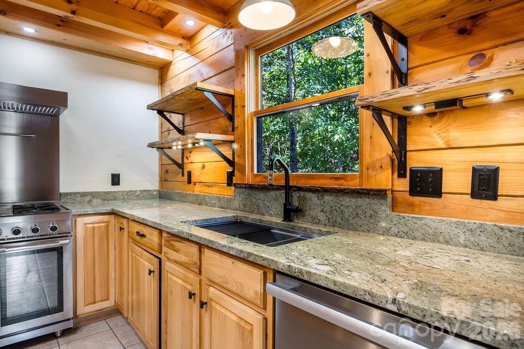 Hidden Lake - Residential