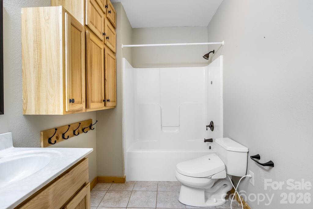 Hidden Lake - Residential