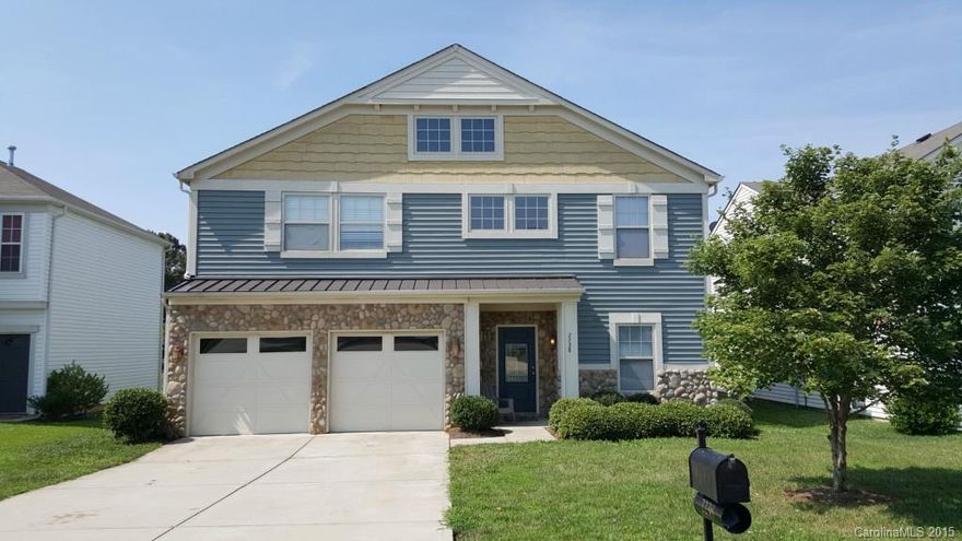 Large 6 Bedroom with 3 Full Baths home!  Close  to Sugar Creek Elementary.  Nice Stone Fireplace in Great Room.  Custom Lighting, Laminate Floors on the First Floor, Gourmet Kitchen with Huge Island, Granite Counters and Double Oven.  Great view of pond and nature area in the backyard - no houses in back!  2-10 Home Warranty included.