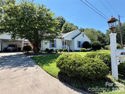 Photo of 477 Birchwood Trail NE, Concord, NC 28025 (MLS # 4435426)