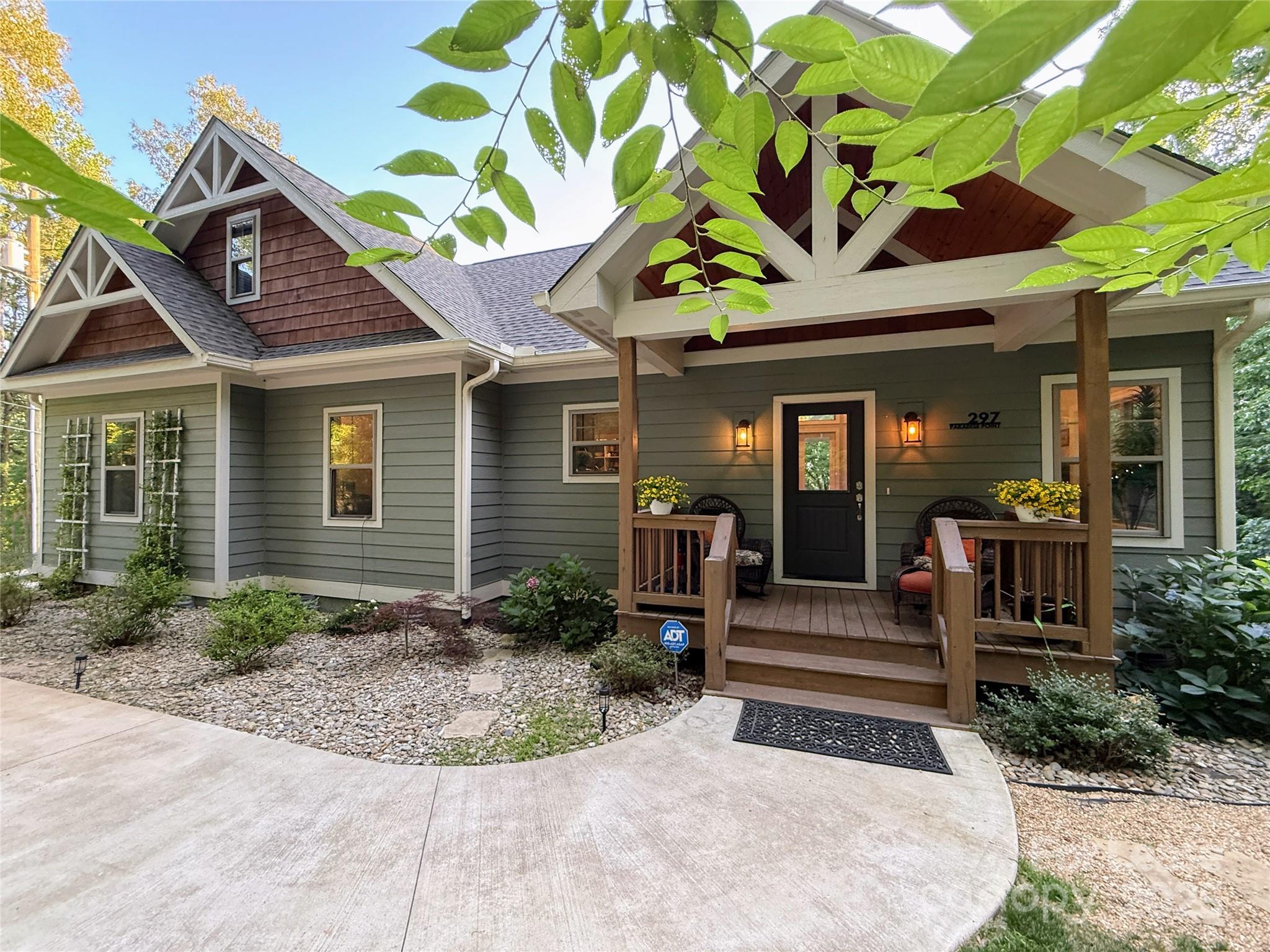 Paradise Point - Residential Lease