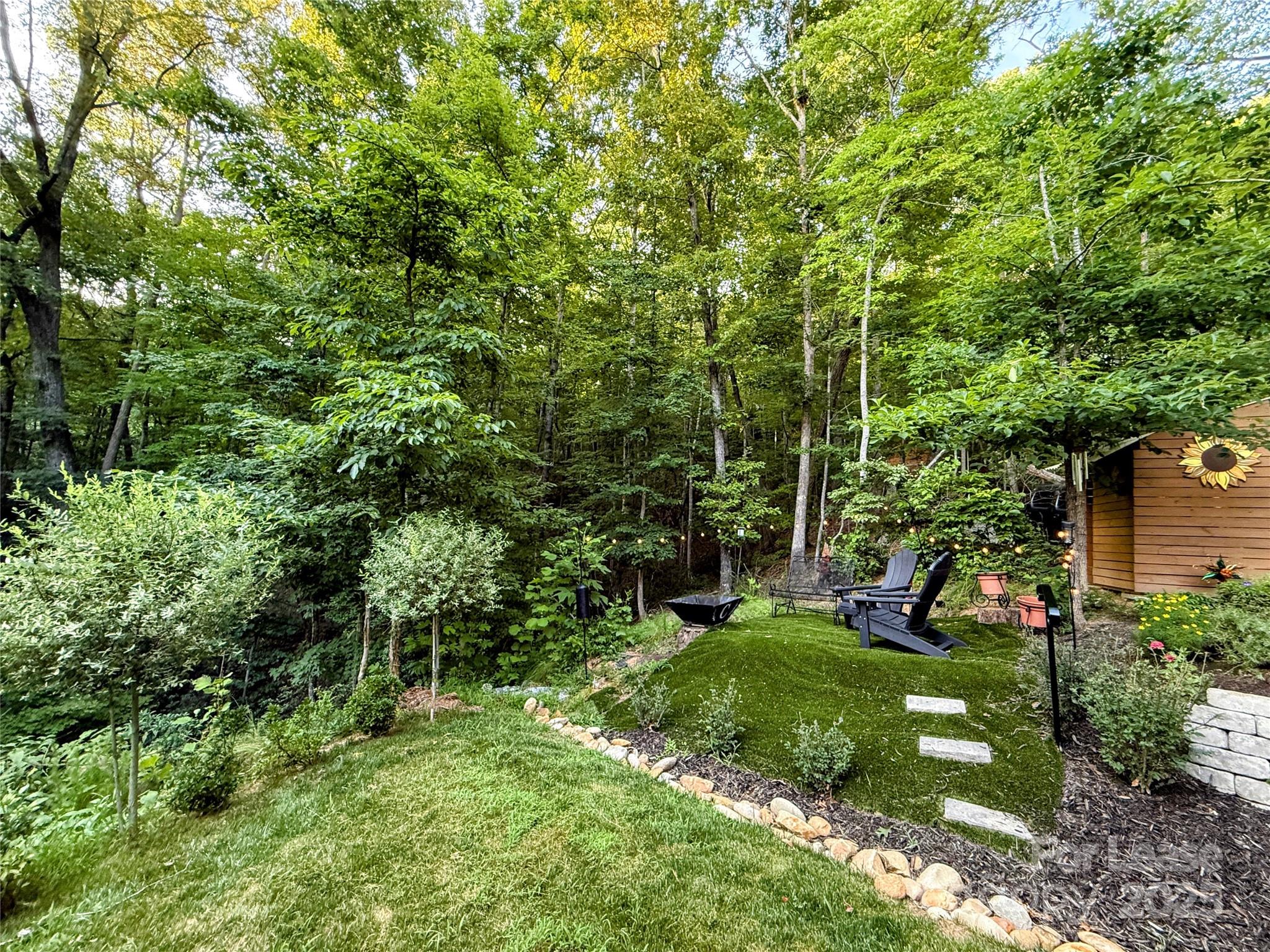 Paradise Point - Residential Lease