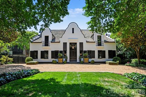 Photo of 1516 Queens Road W, Charlotte, NC 28207 (MLS # 4374609)