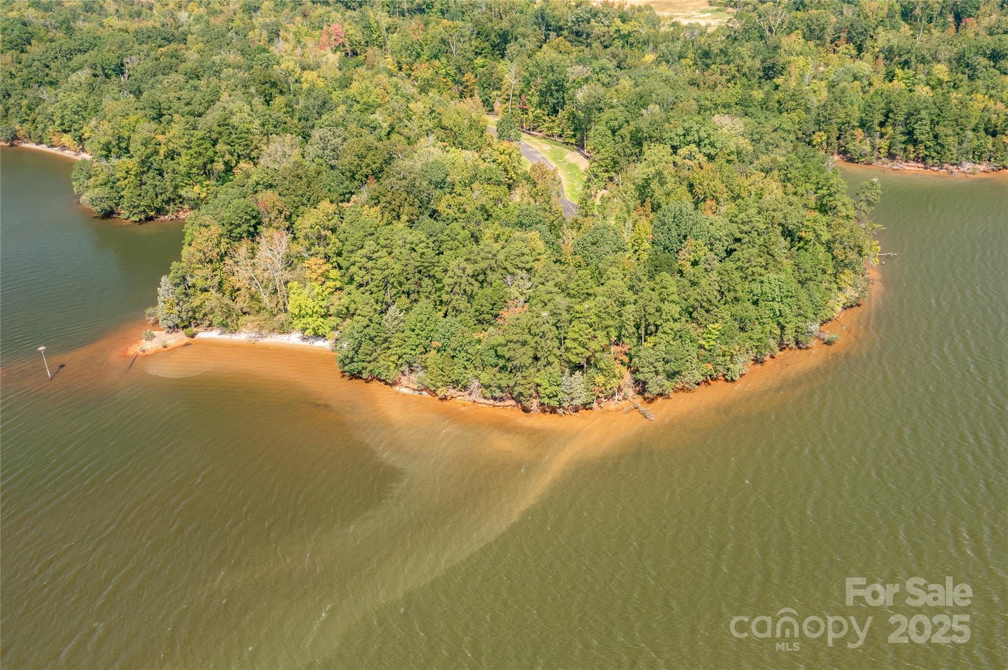 McLean - South Shore - Land