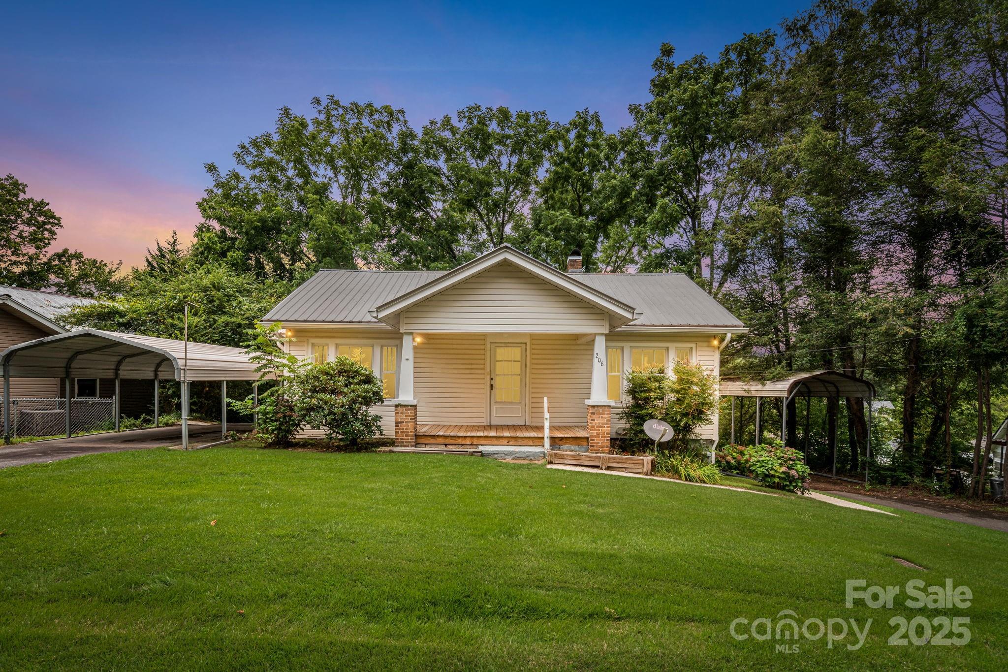 206 Rhododendron Drive