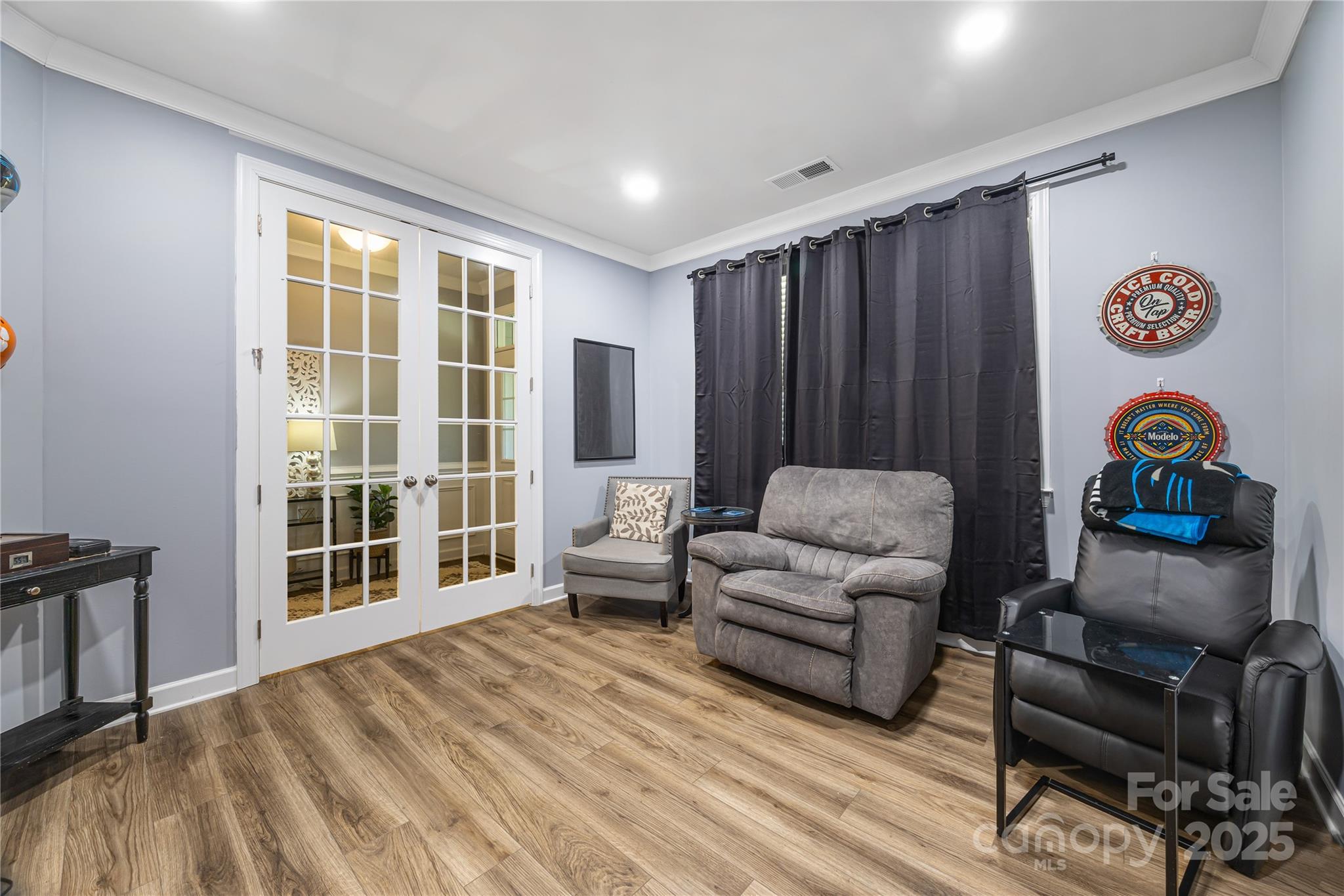 Lake Crest - Residential