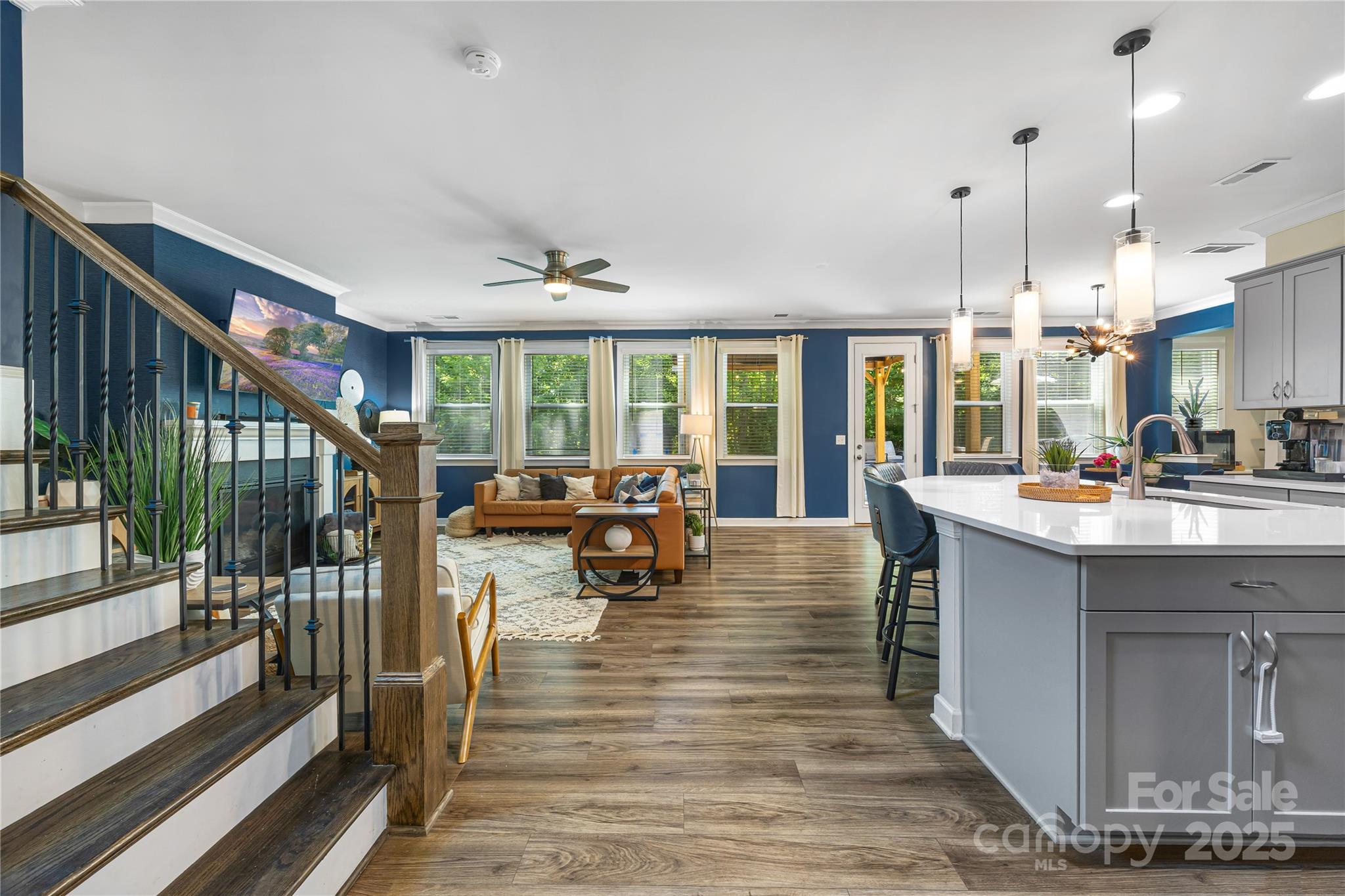 Lake Crest - Residential