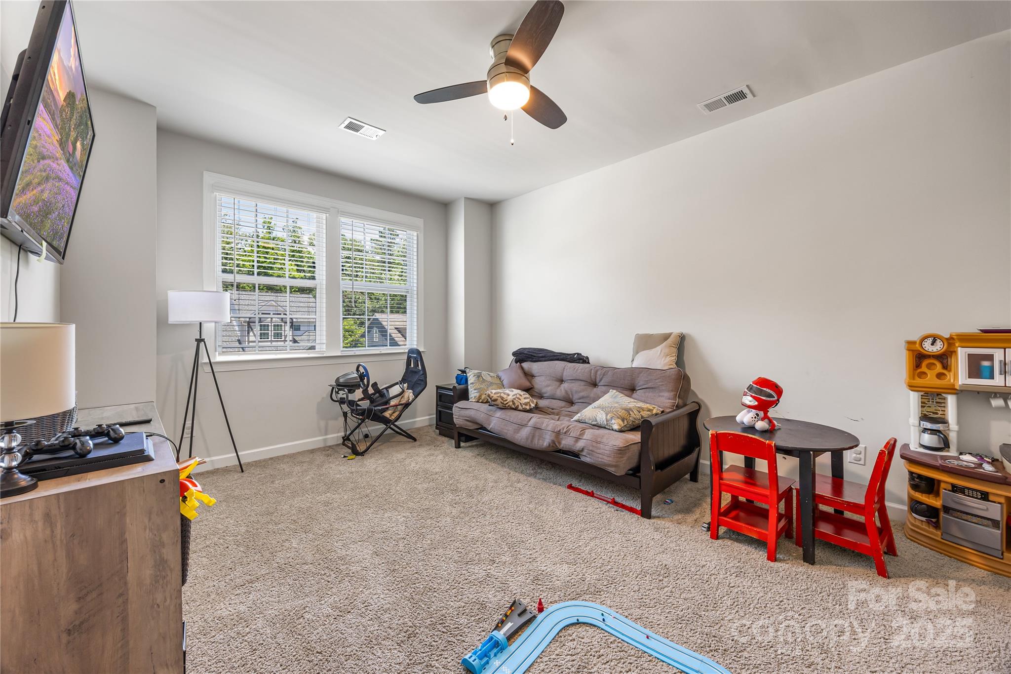 Lake Crest - Residential