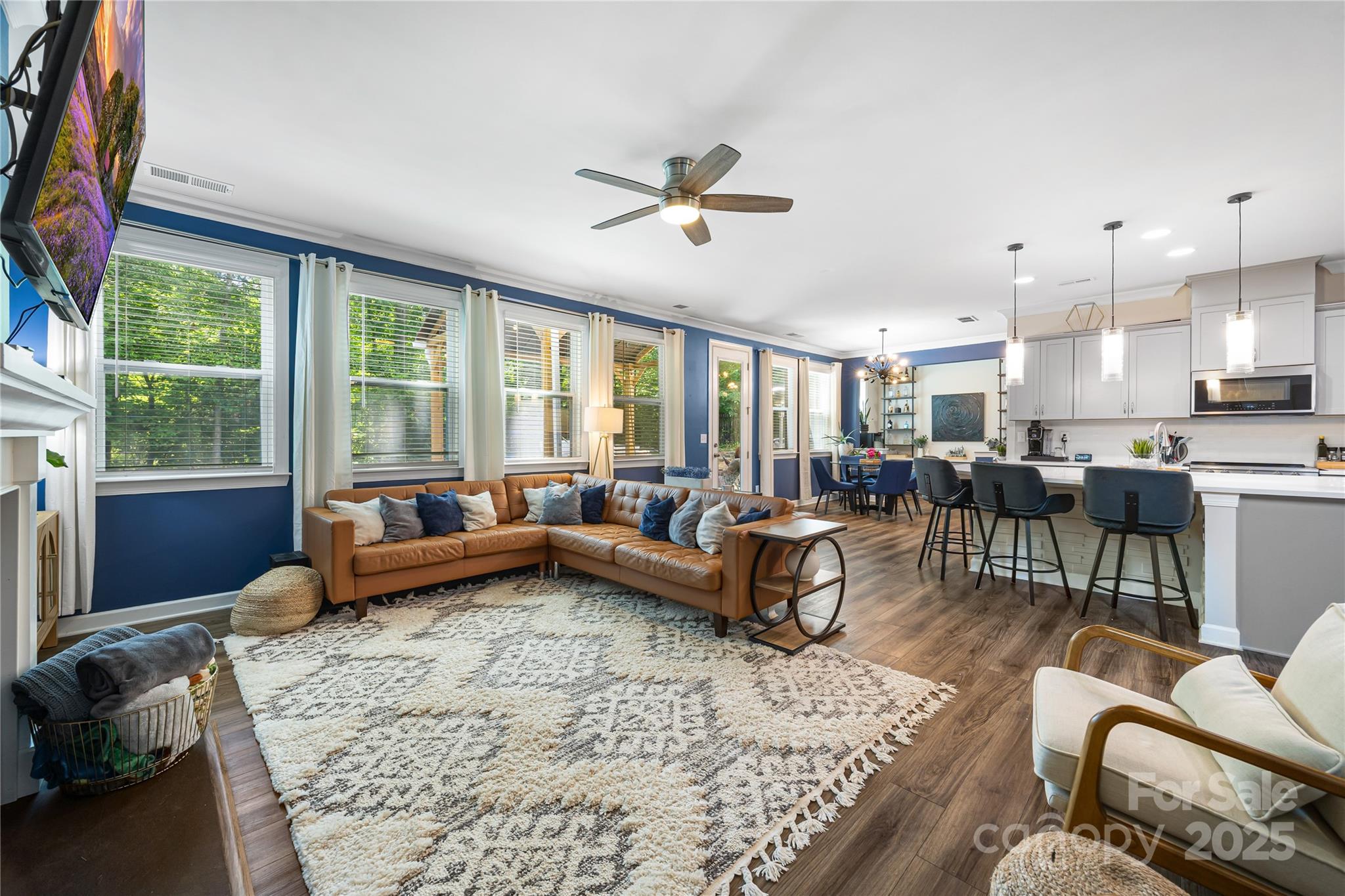 Lake Crest - Residential