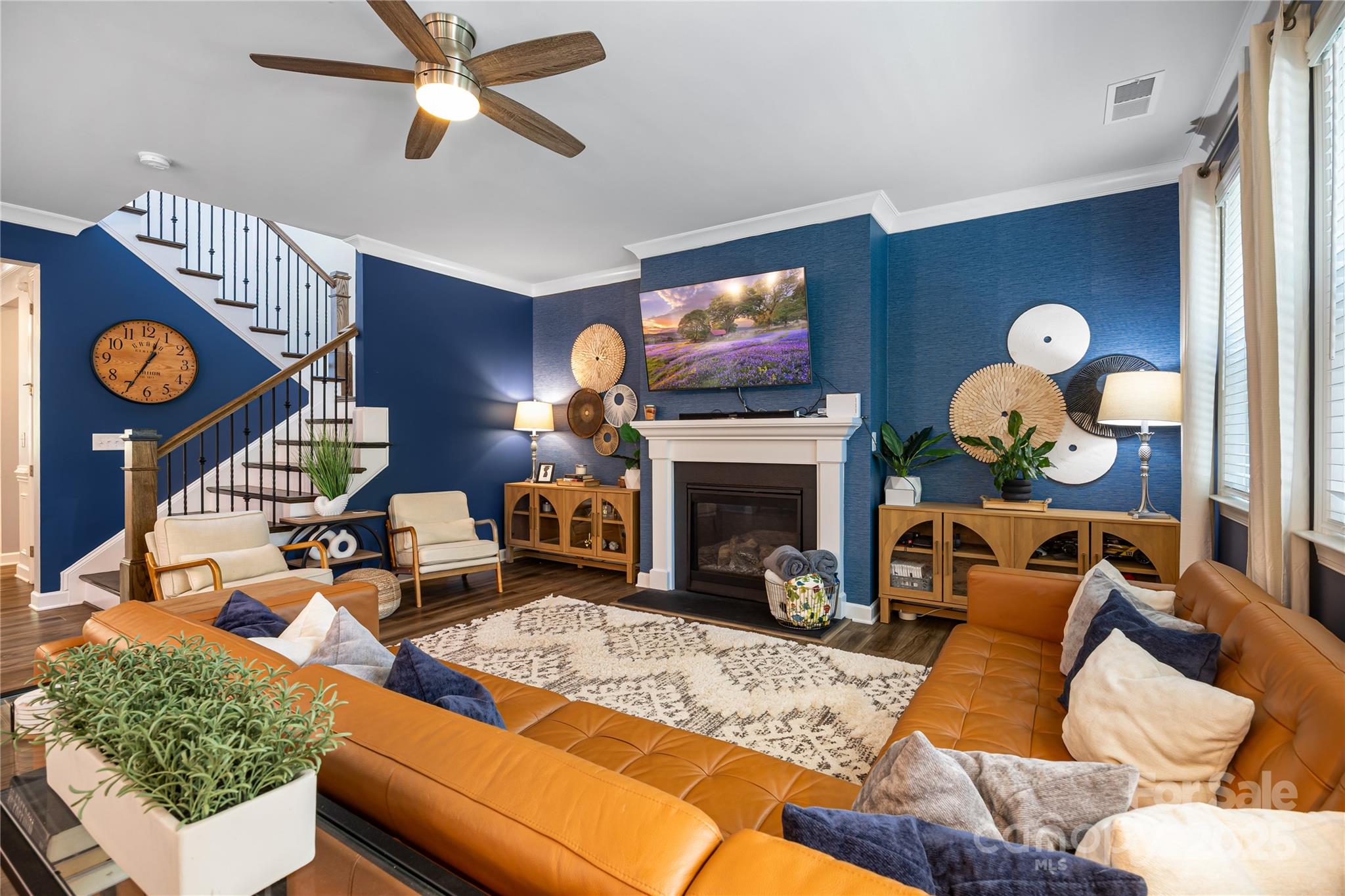 Lake Crest - Residential