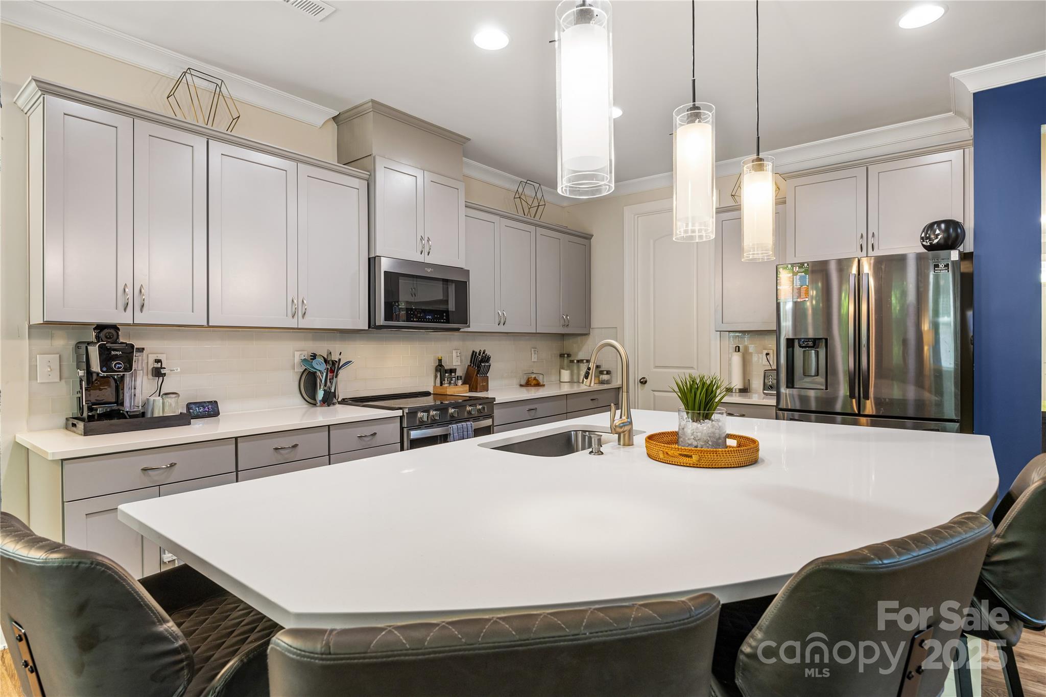 Lake Crest - Residential