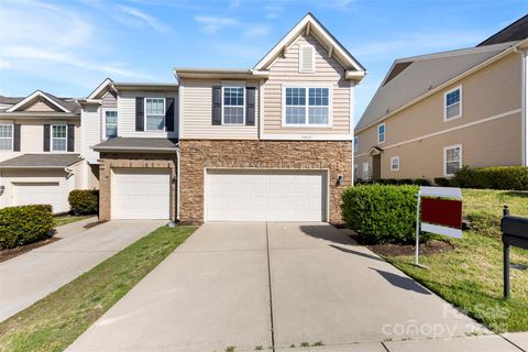 14423 Glendon Hall Lane Charlotte NC 28262