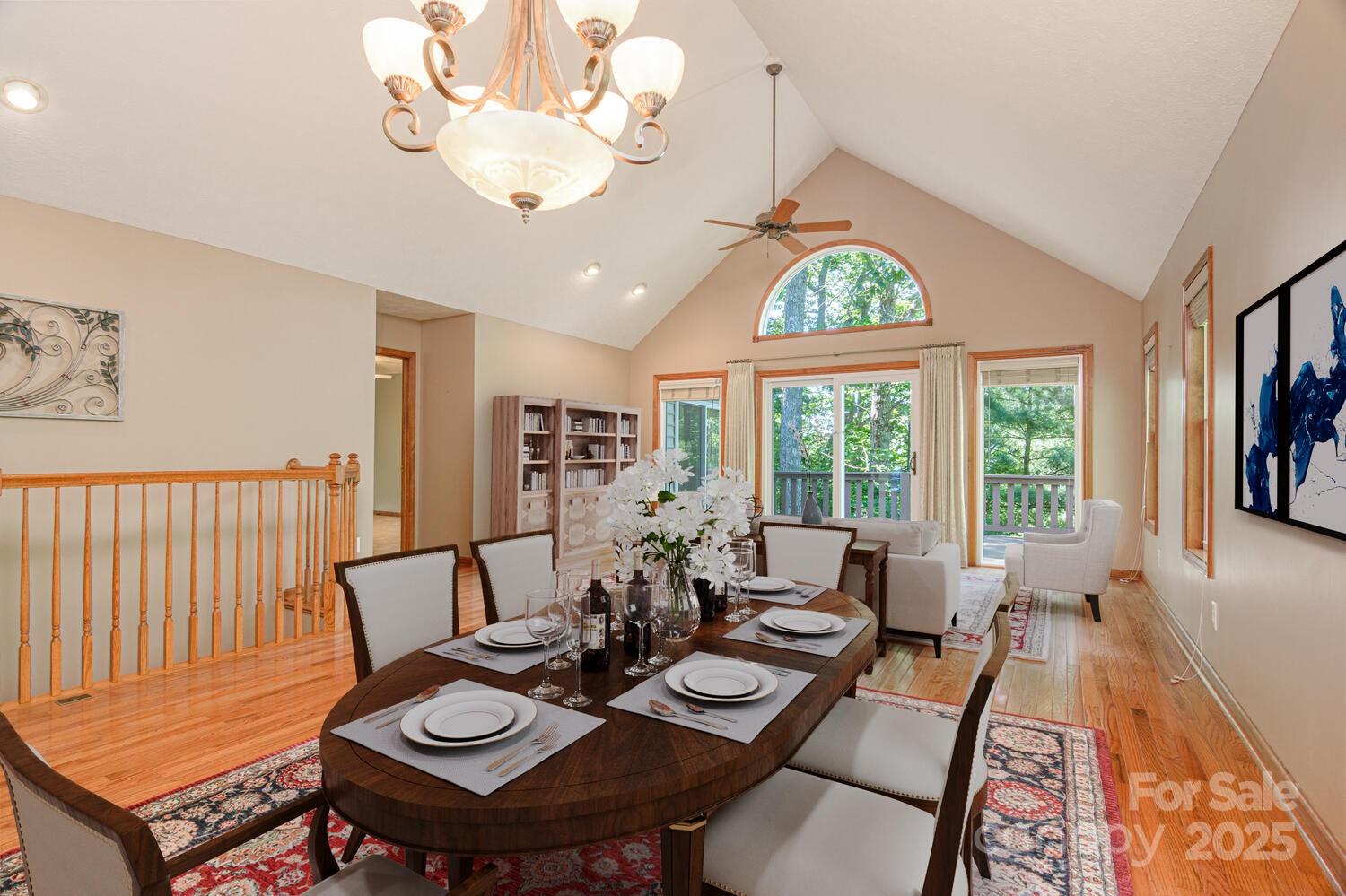 299 Carriage Summitt Way