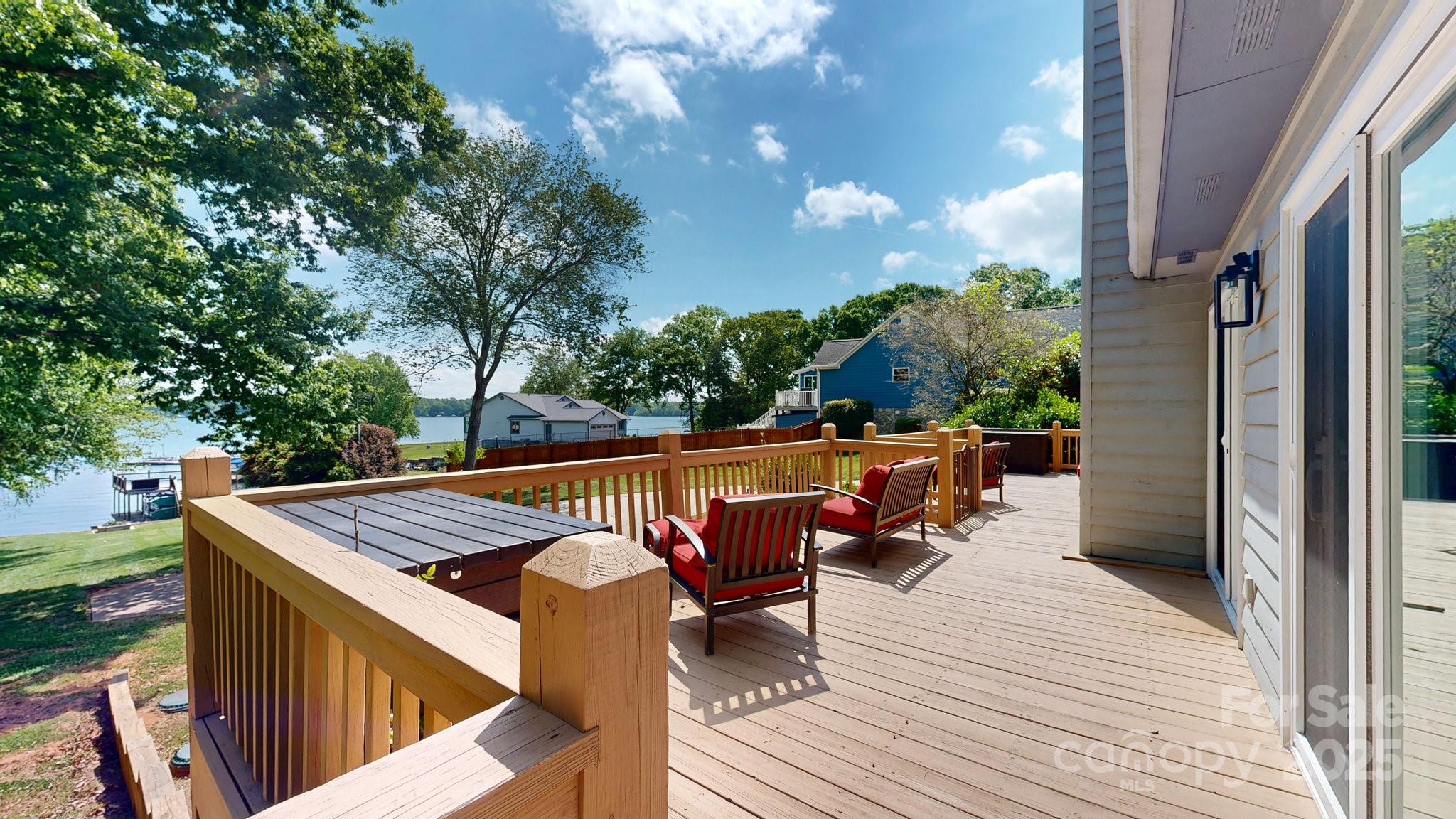 Kiser Island - Residential