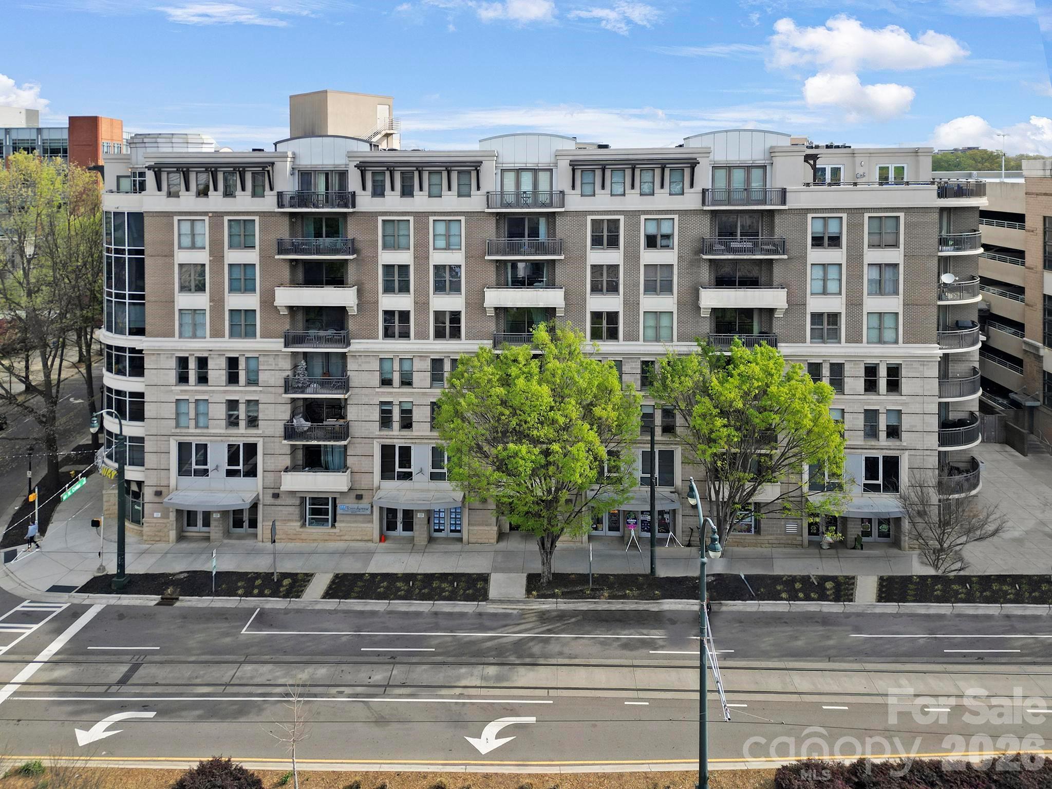 Gateway Plaza - Residential